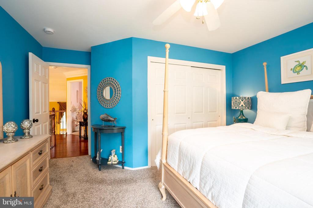 Monroe Township, New Jersey, 08831, United States, 5 Bedrooms Bedrooms, ,4 BathroomsBathrooms,Residential,For Sale,1895133