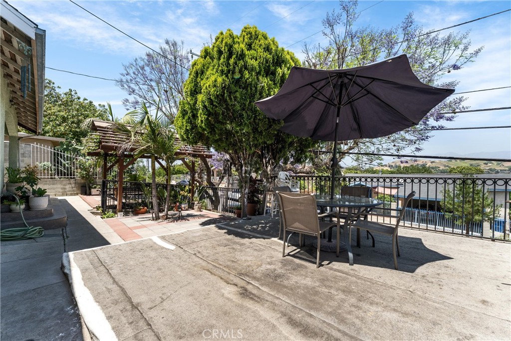 Los Angeles, California, 90033, United States, 4 Bedrooms Bedrooms, ,3 BathroomsBathrooms,Residential,For Sale,1834728