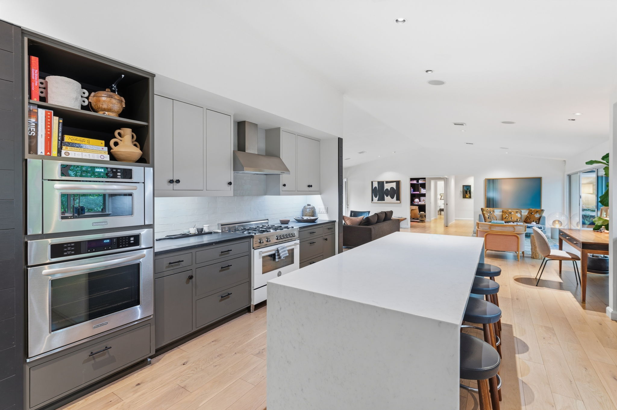  Sprawling Shoal Creek Retreat with Rare Privacy in Central Austin - 物件實景
