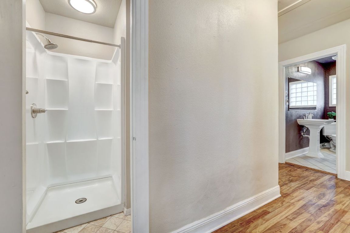 Austin, Texas, 78751, United States, 2 Bedrooms Bedrooms, ,2 BathroomsBathrooms,Residential,For Sale,1989110