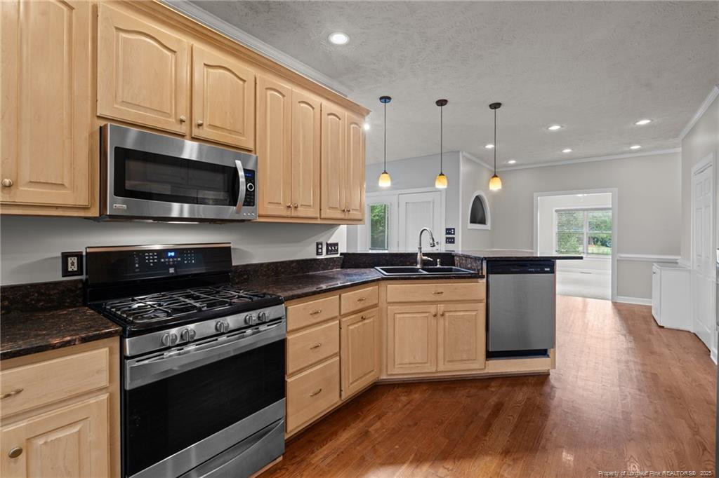 Fayetteville, North Carolina, 28306, United States, 4 Bedrooms Bedrooms, ,3 BathroomsBathrooms,Residential,For Sale,1906970