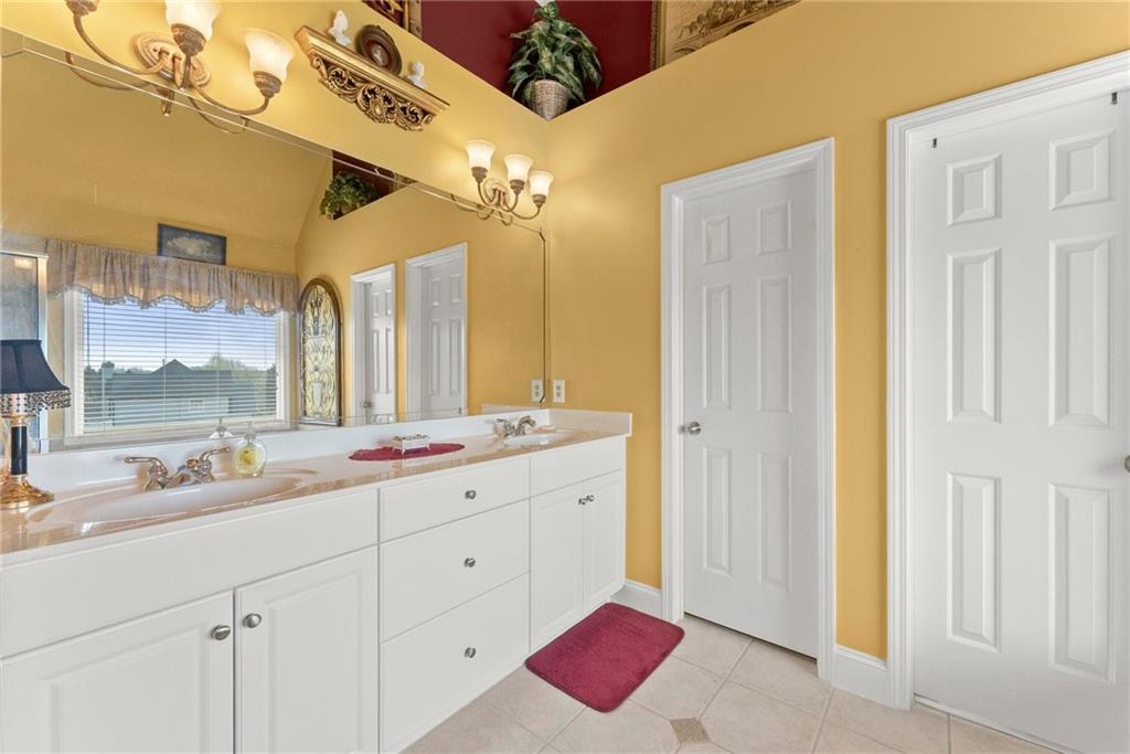 Dawsonville, Georgia, 30534, United States, 4 Bedrooms Bedrooms, ,4 BathroomsBathrooms,Residential,For Sale,2033515