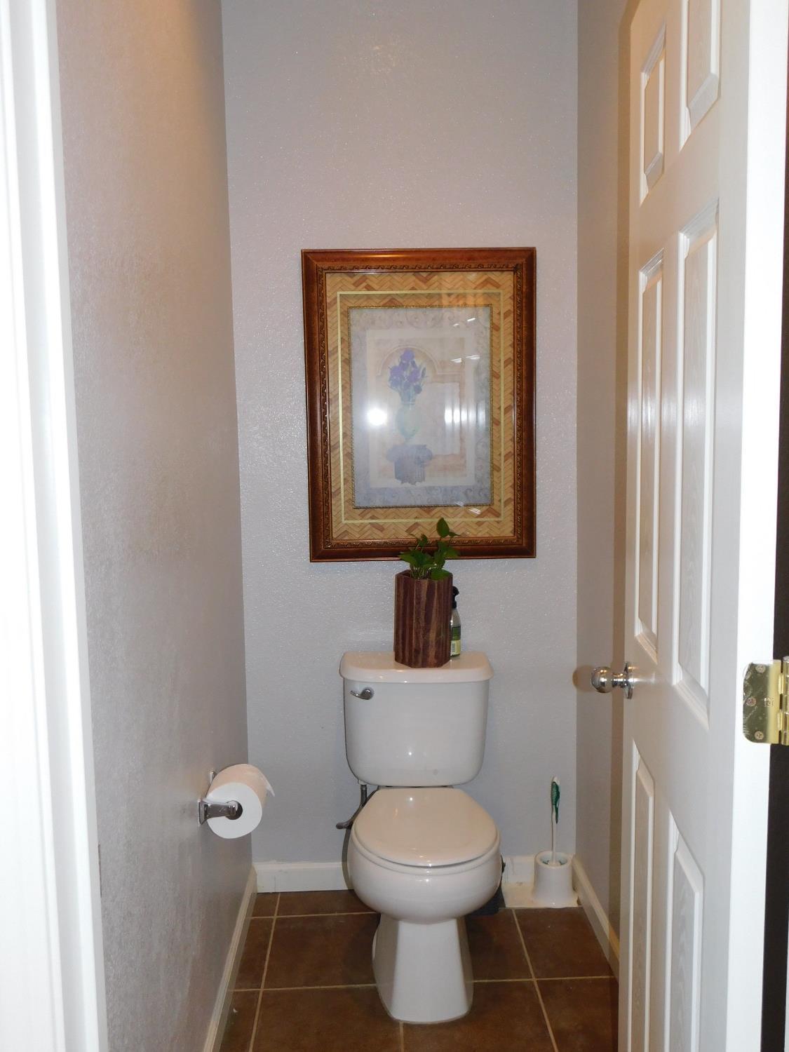Stockton, California, 95205, United States, 5 Bedrooms Bedrooms, ,3 BathroomsBathrooms,Residential,For Sale,1935590