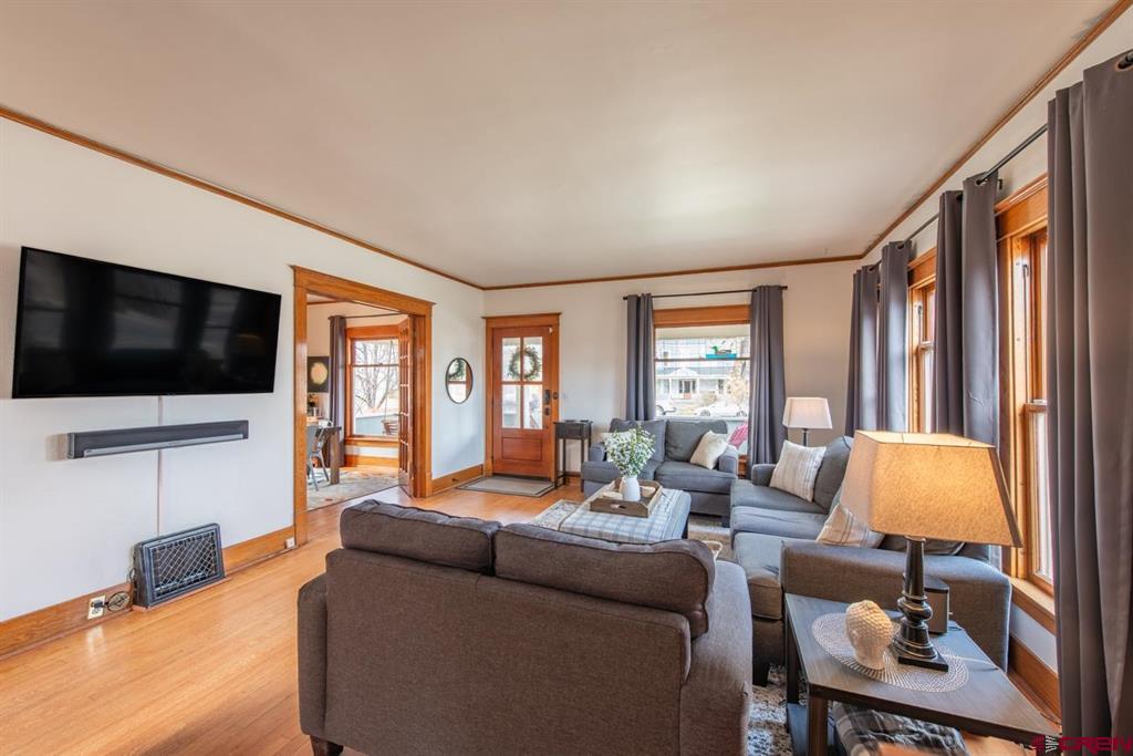 Montrose, Colorado, 81401, United States, 4 Bedrooms Bedrooms, ,2 BathroomsBathrooms,Residential,For Sale,1997737