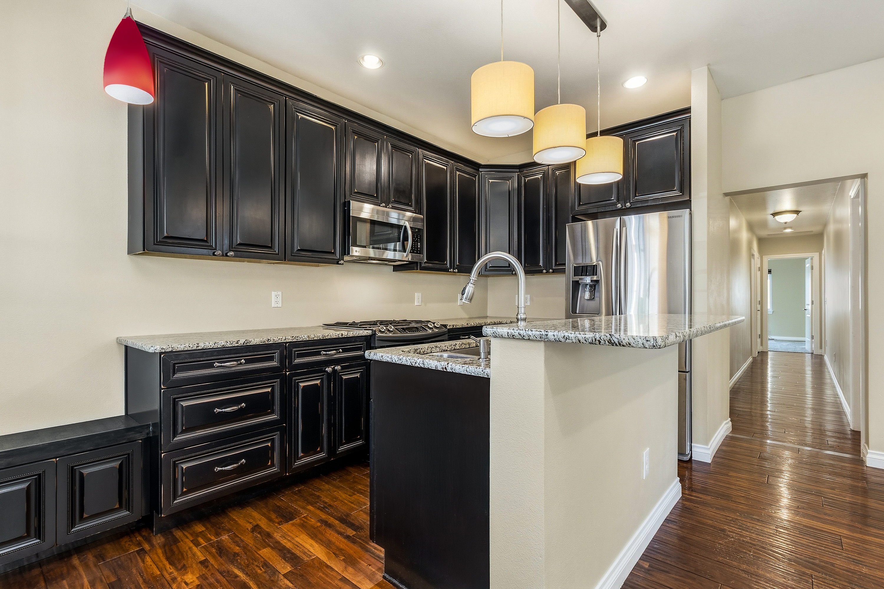  1031 Bonnie Brae St - 物件實景