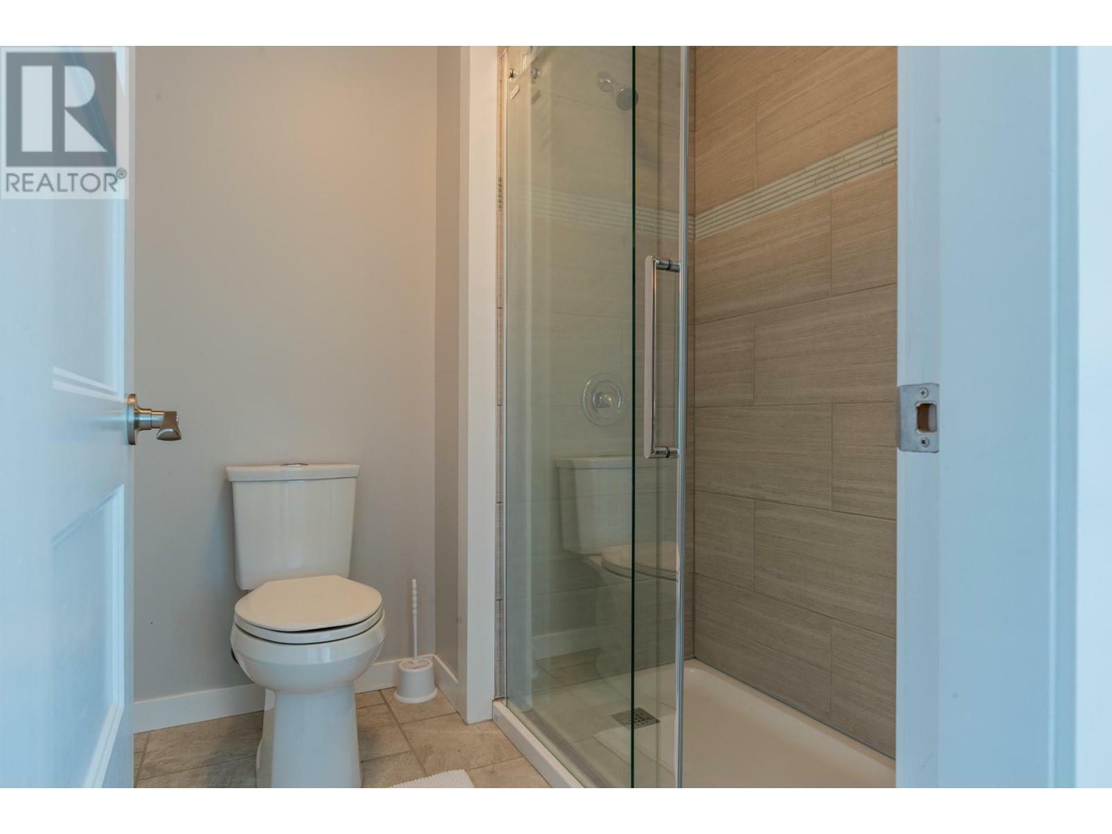 CASTLEGAR, British Columbia, V1N 4X8, CA, 4 Bedrooms Bedrooms, ,2 BathroomsBathrooms,Residential,For Sale,1839232