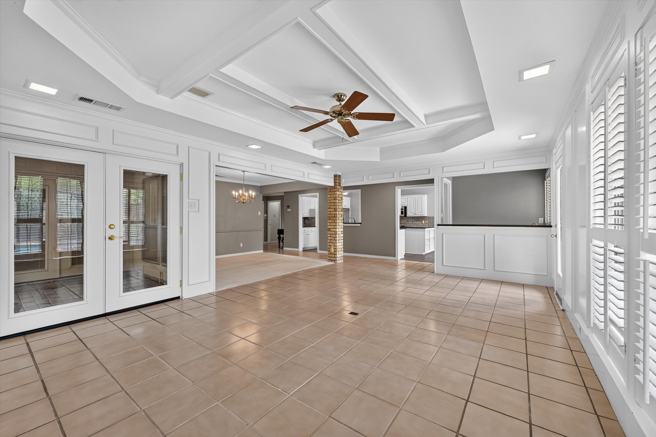  8833 Kenton Drive, Dallas, TX, 75231 - 物件實景