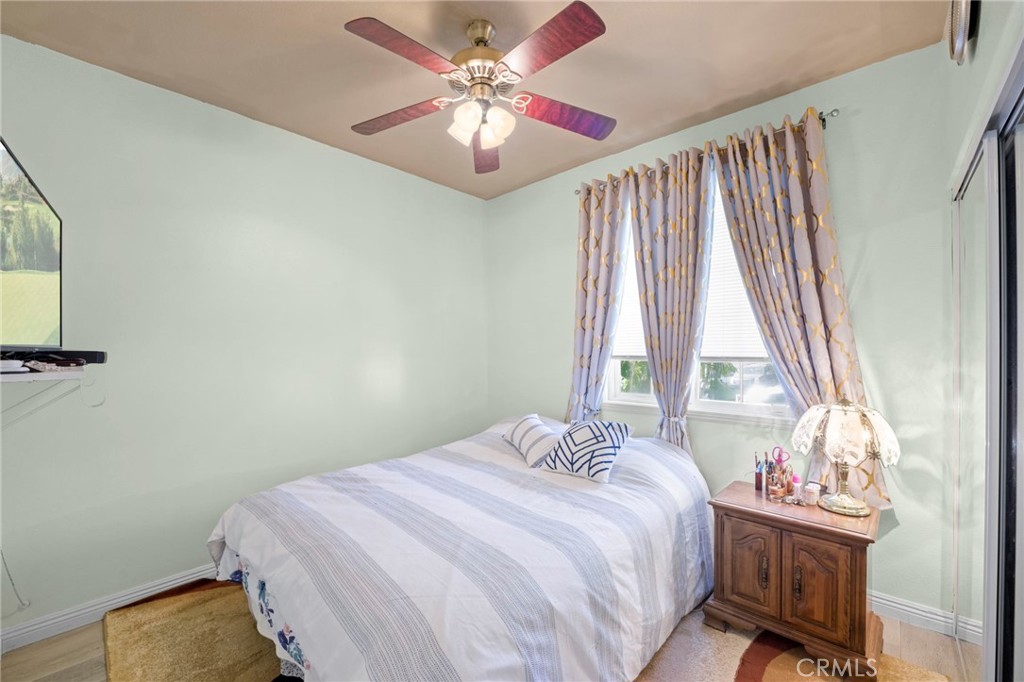 Lake Elsinore, California, 92532, United States, 5 Bedrooms Bedrooms, ,4 BathroomsBathrooms,Residential,For Sale,1989884