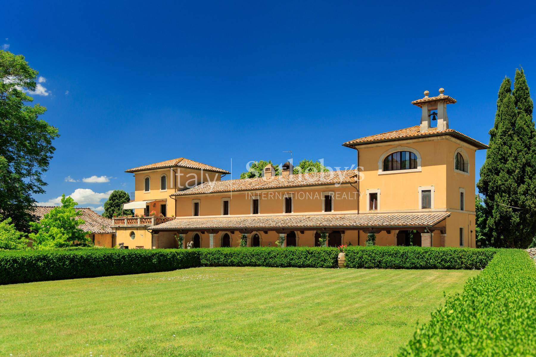  Magnificent historical villa with typical italian garden in Umbria - 物件實景