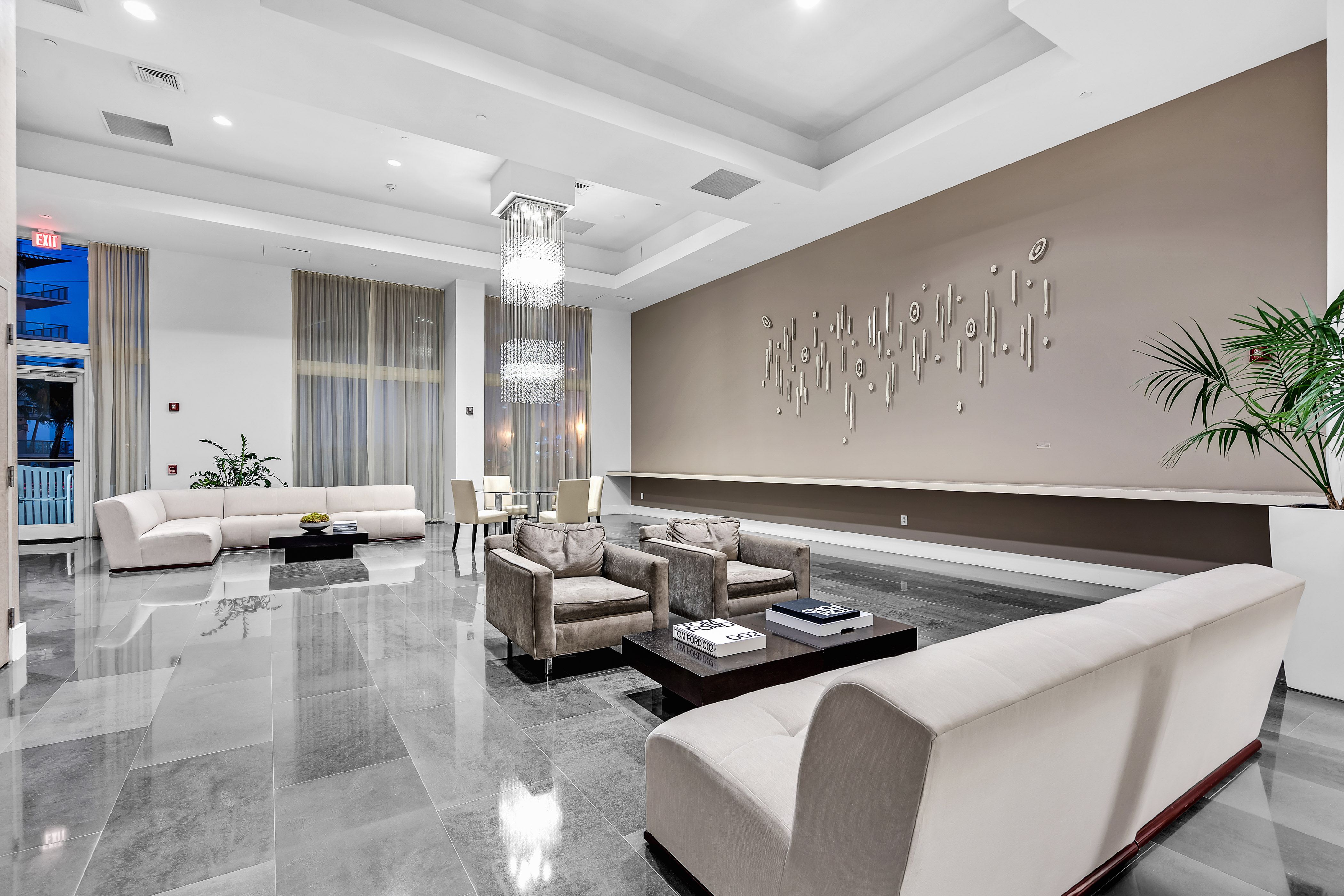  10 Venetian Way, Miami Beach, FL, 33139 - 物件實景