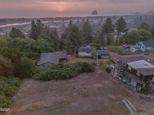Pacific City, Oregon, 97135, United States, 3 Bedrooms Bedrooms, ,3 BathroomsBathrooms,Residential,For Sale,1976826