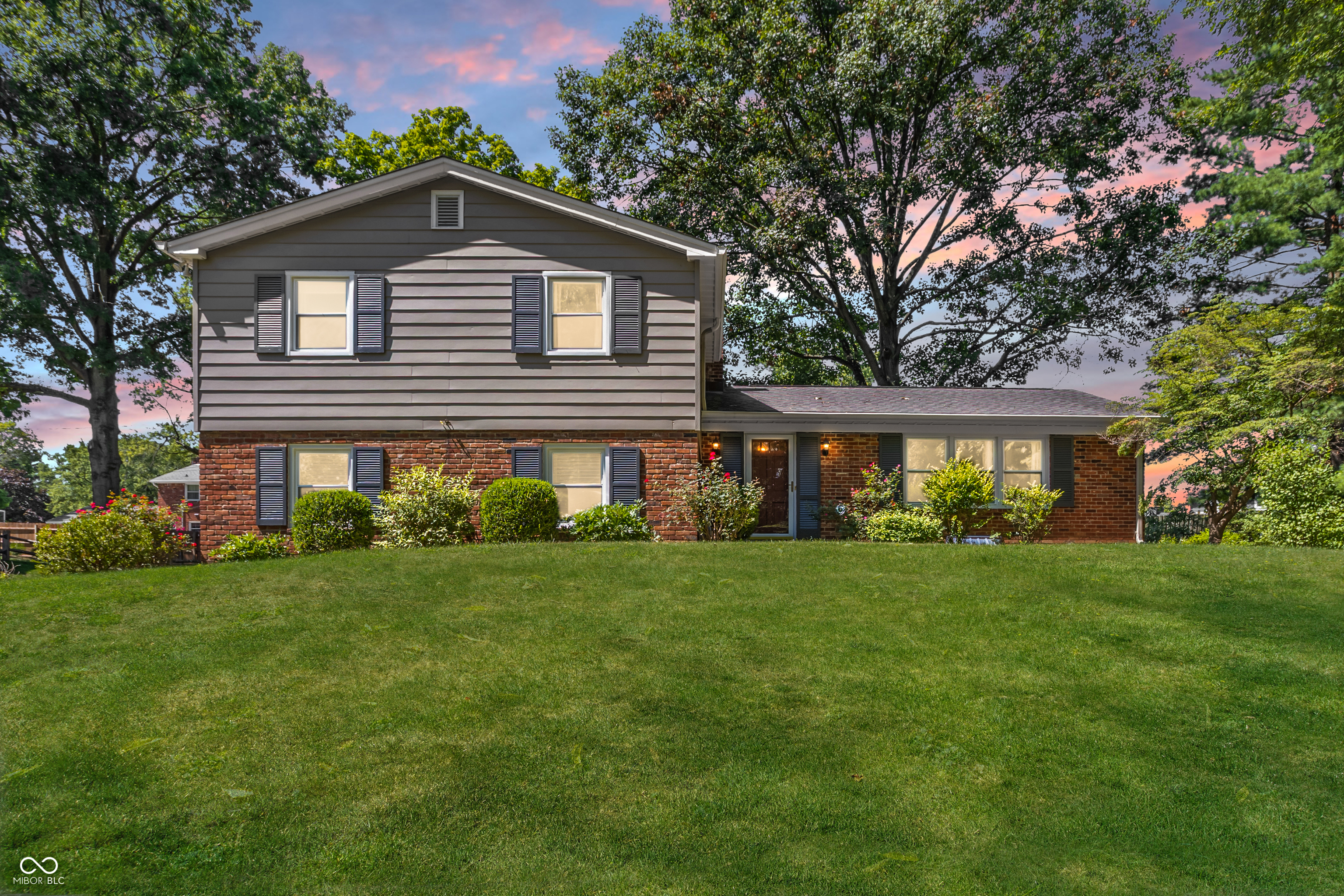 Indianapolis, Indiana, 46250, United States, 4 Bedrooms Bedrooms, ,3 BathroomsBathrooms,Residential,For Sale,1983671