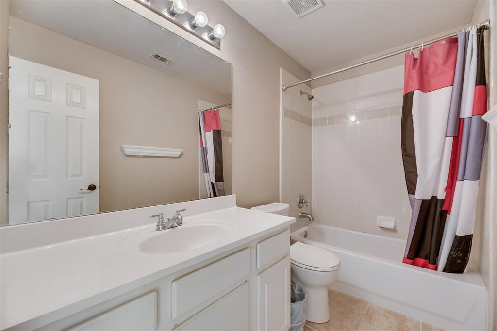 Rowlett, Texas, 75089, United States, 4 Bedrooms Bedrooms, ,3 BathroomsBathrooms,Residential,For Sale,1923074