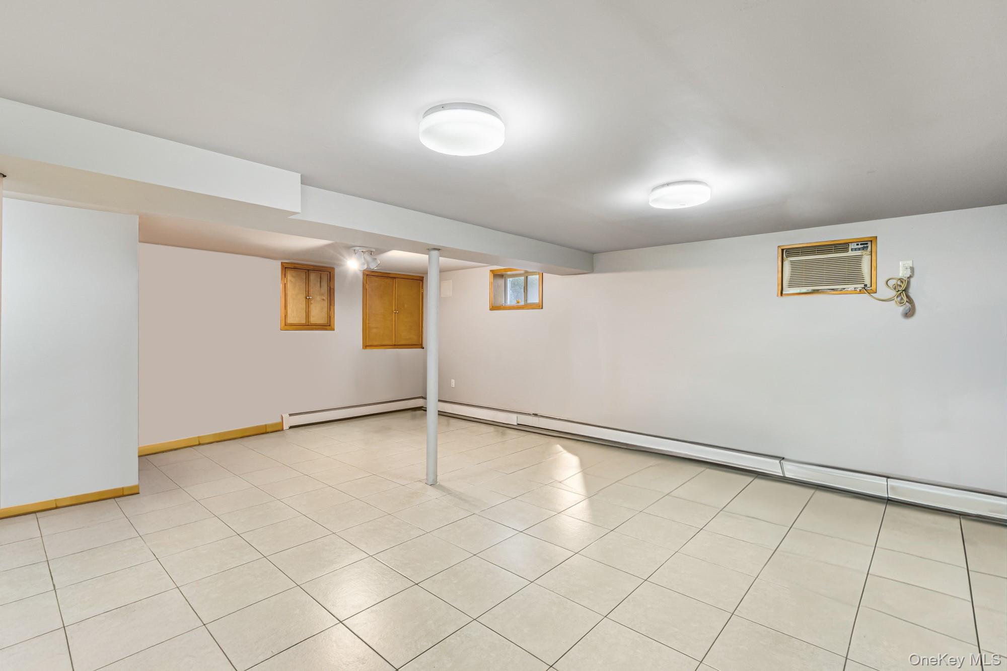  27-22 Bayside Lane, Flushing, NY, 11358 - 物件實景