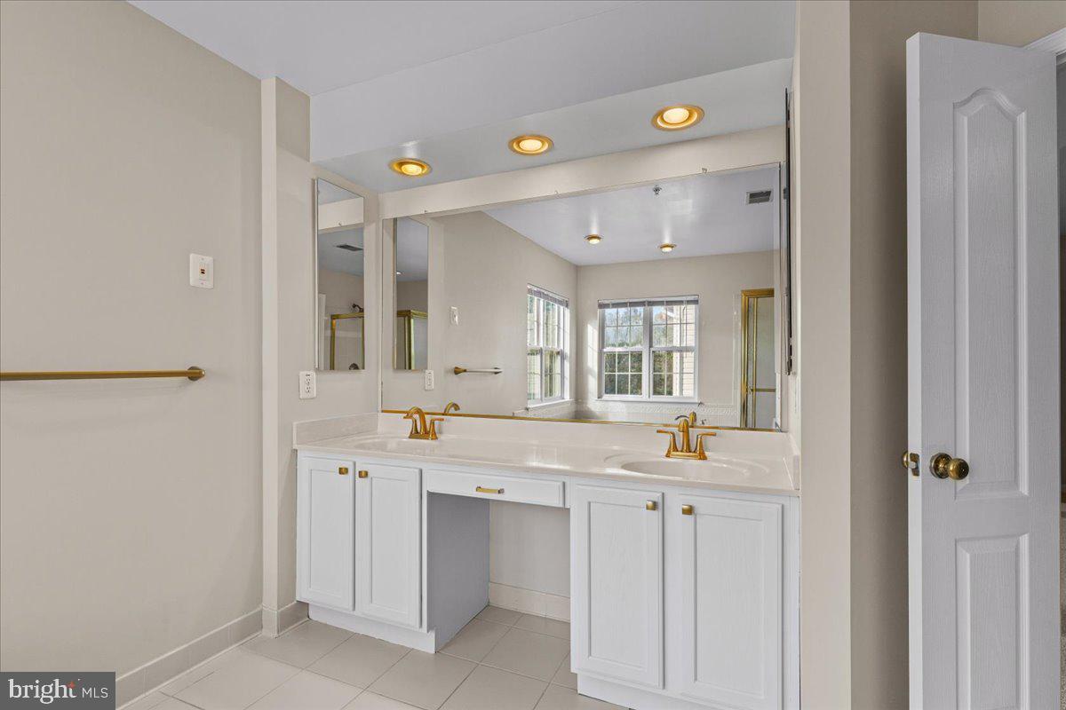 Bowie, Maryland, 20716, United States, 4 Bedrooms Bedrooms, ,3 BathroomsBathrooms,Residential,For Sale,2005275