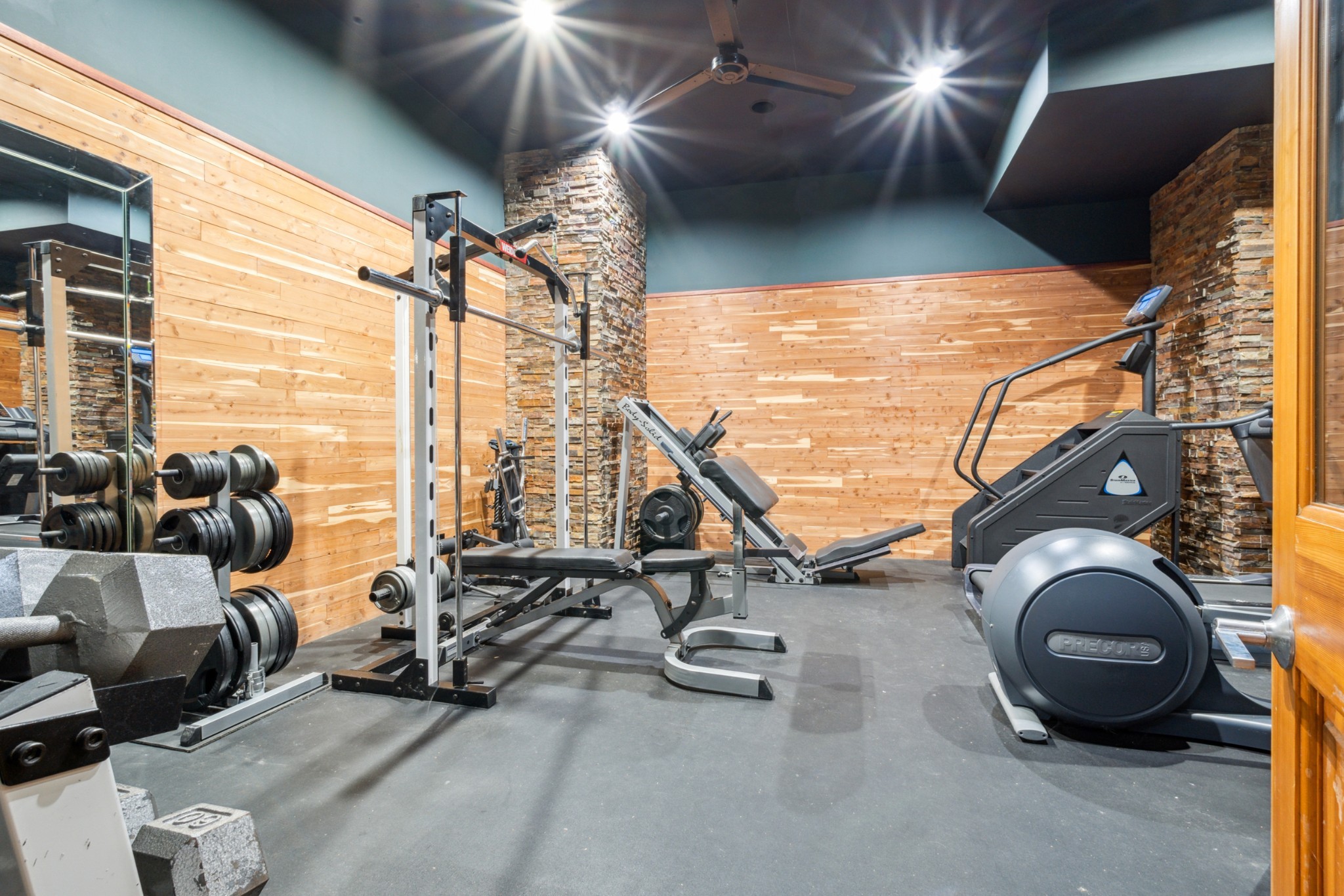 Nashville, Tennessee, 37215, United States, 5 Bedrooms Bedrooms, ,11 BathroomsBathrooms,Residential,For Sale,1997192