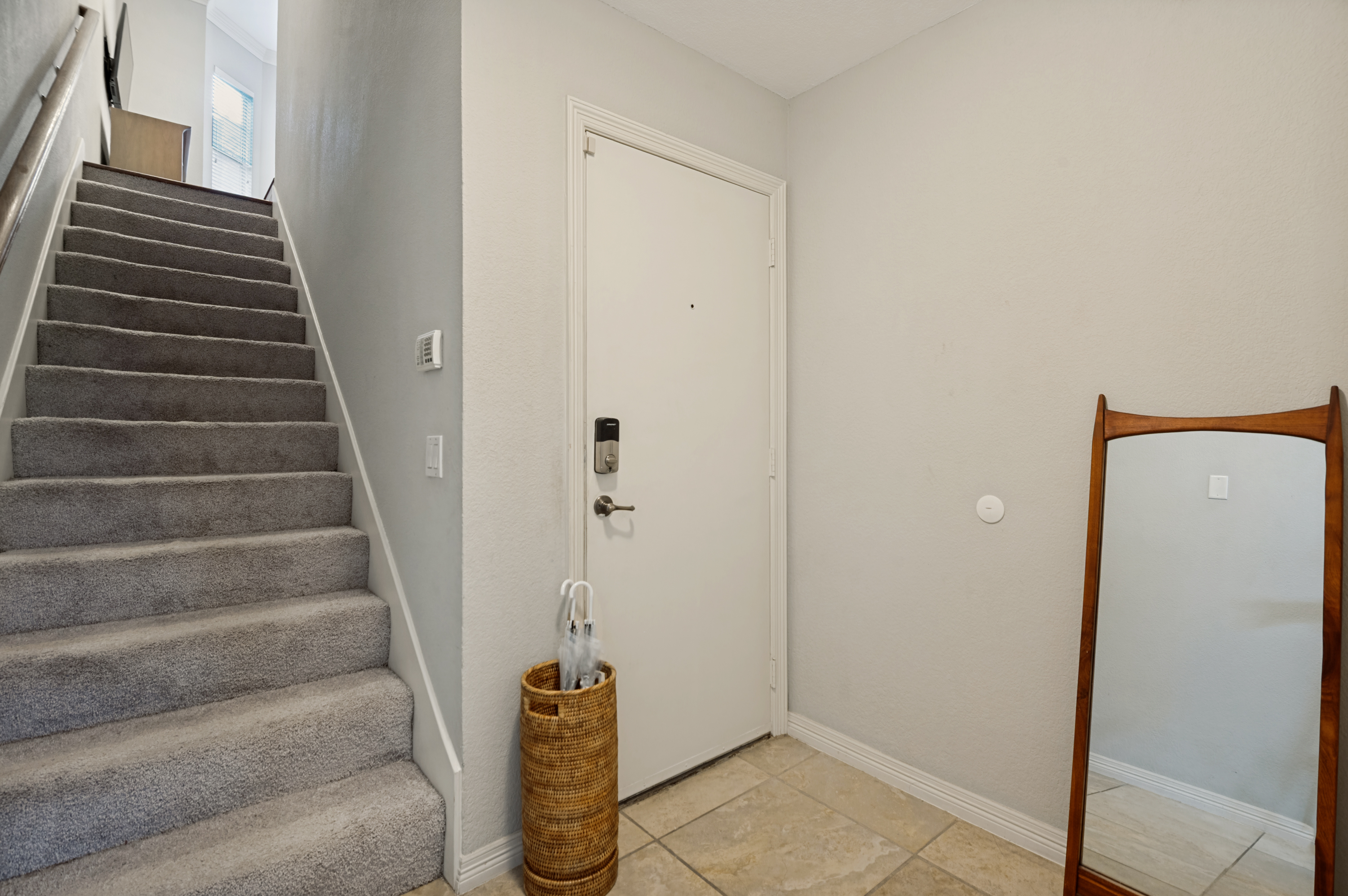  2205 Canton Street #105 - 物件實景