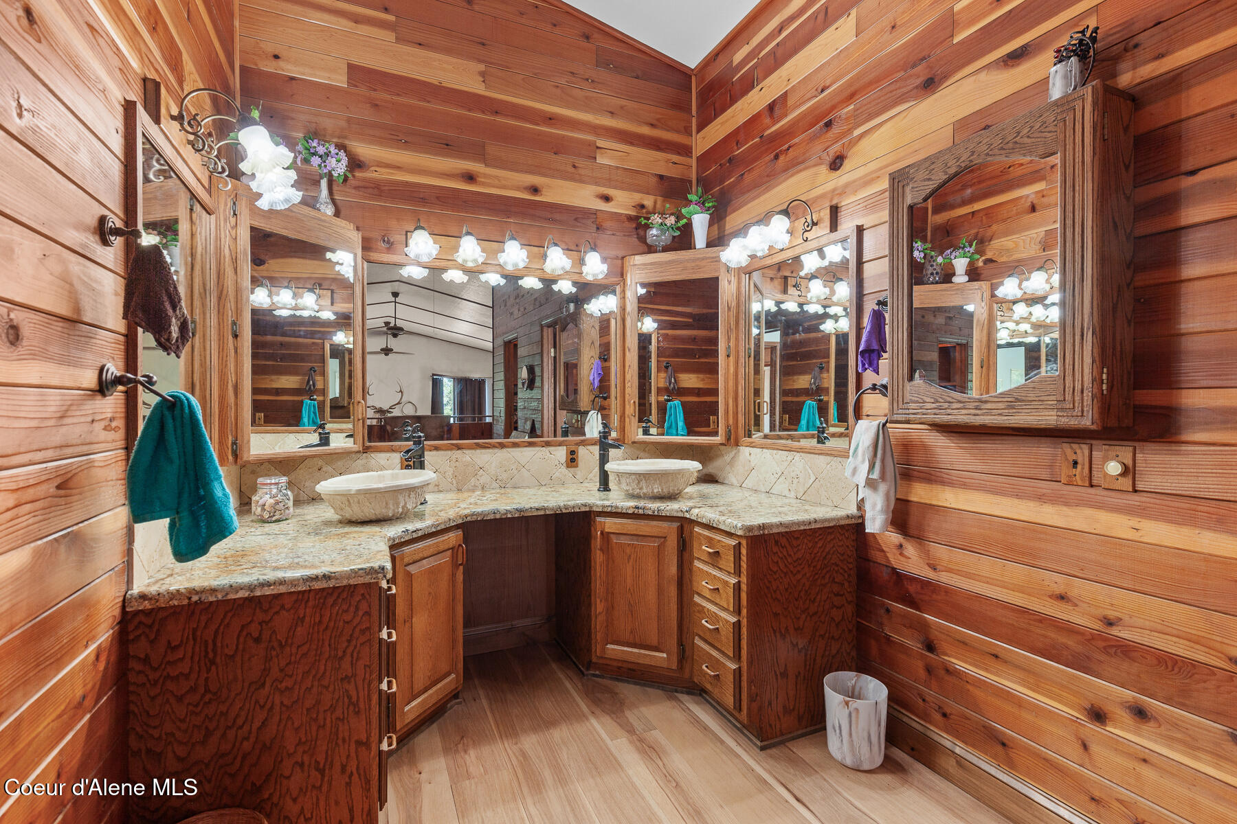 Spirit Lake, Idaho, 83869, United States, 3 Bedrooms Bedrooms, ,3 BathroomsBathrooms,Residential,For Sale,1931284