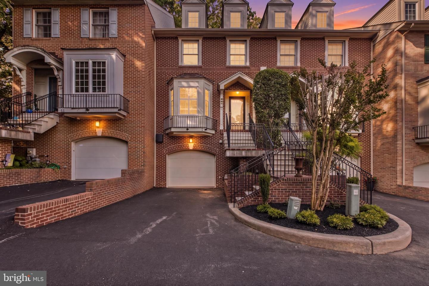 WILMINGTON, Delaware, 19806, United States, 4 Bedrooms Bedrooms, ,4 BathroomsBathrooms,Residential,For Sale,2048566