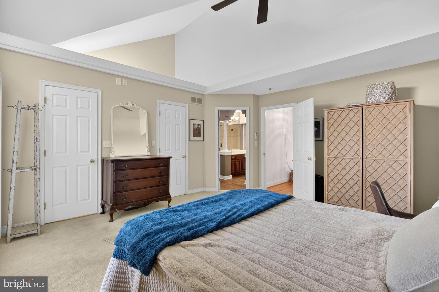 WILMINGTON, Delaware, 19806, United States, 4 Bedrooms Bedrooms, ,4 BathroomsBathrooms,Residential,For Sale,2048566