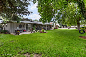 Yakima, Washington, 98903, United States, 3 Bedrooms Bedrooms, ,3 BathroomsBathrooms,Residential,For Sale,1846825