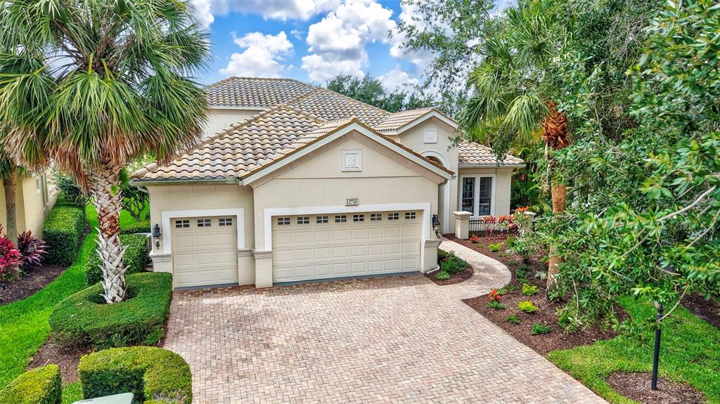 Lakewood Ranch, Florida, 34202, United States, 4 Bedrooms Bedrooms, ,4 BathroomsBathrooms,Residential,For Sale,1849002