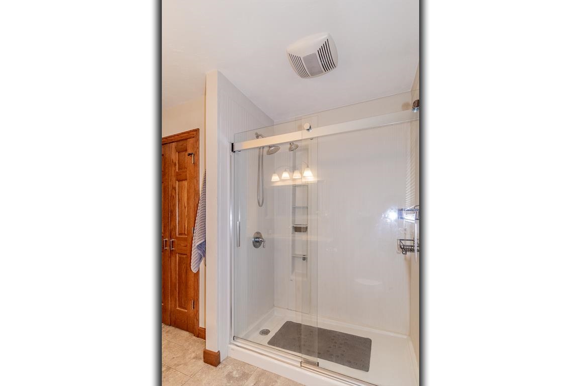 New London, Wisconsin, 54961-8021, United States, 4 Bedrooms Bedrooms, ,2 BathroomsBathrooms,Residential,For Sale,2008203