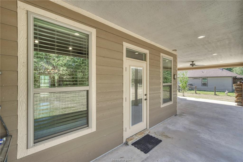 North Zulch, Texas, 77872, United States, 4 Bedrooms Bedrooms, ,3 BathroomsBathrooms,Residential,For Sale,1920538