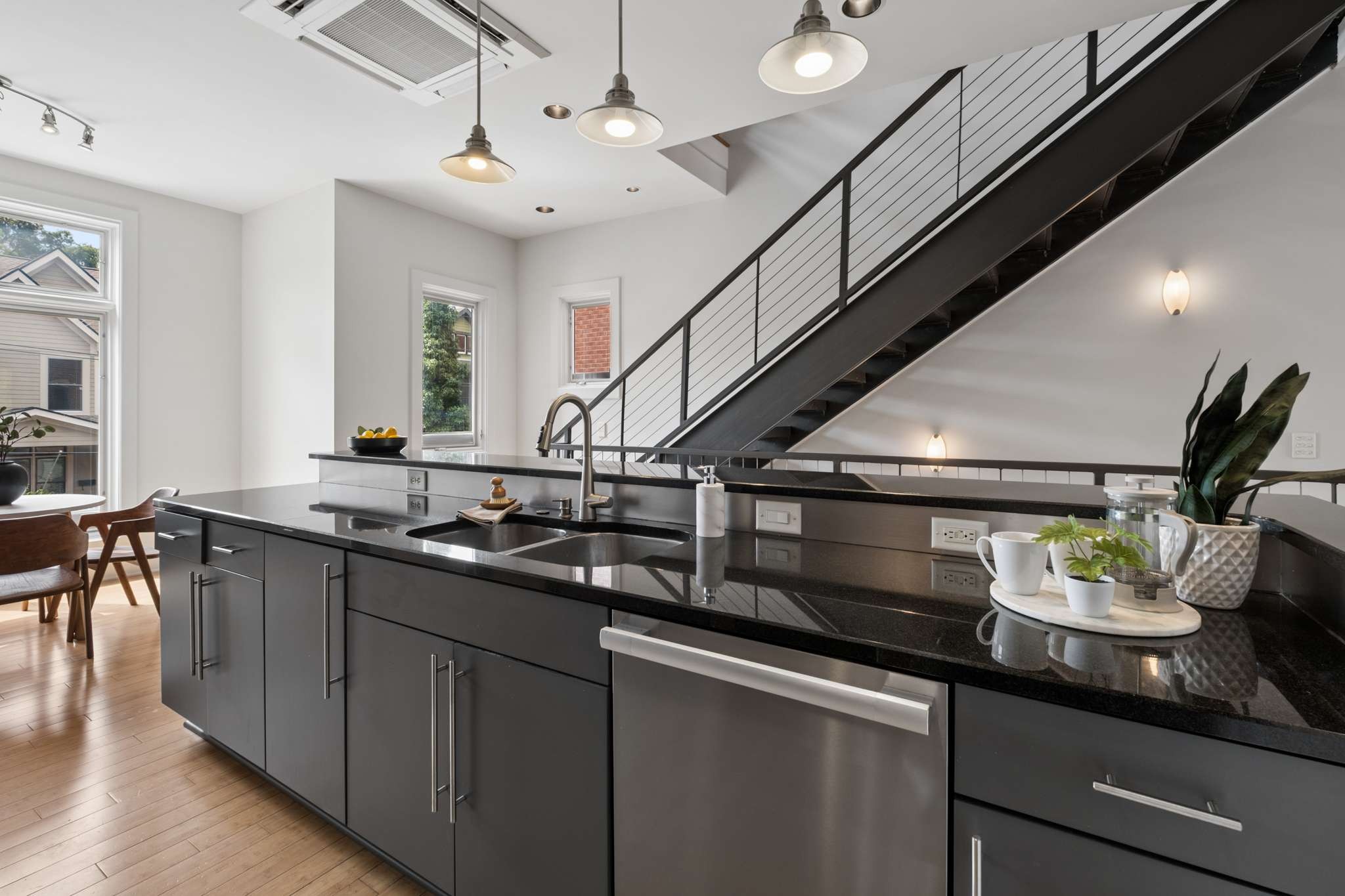  418 Van Buren St, Nashville, TN, 37208 - 物件實景