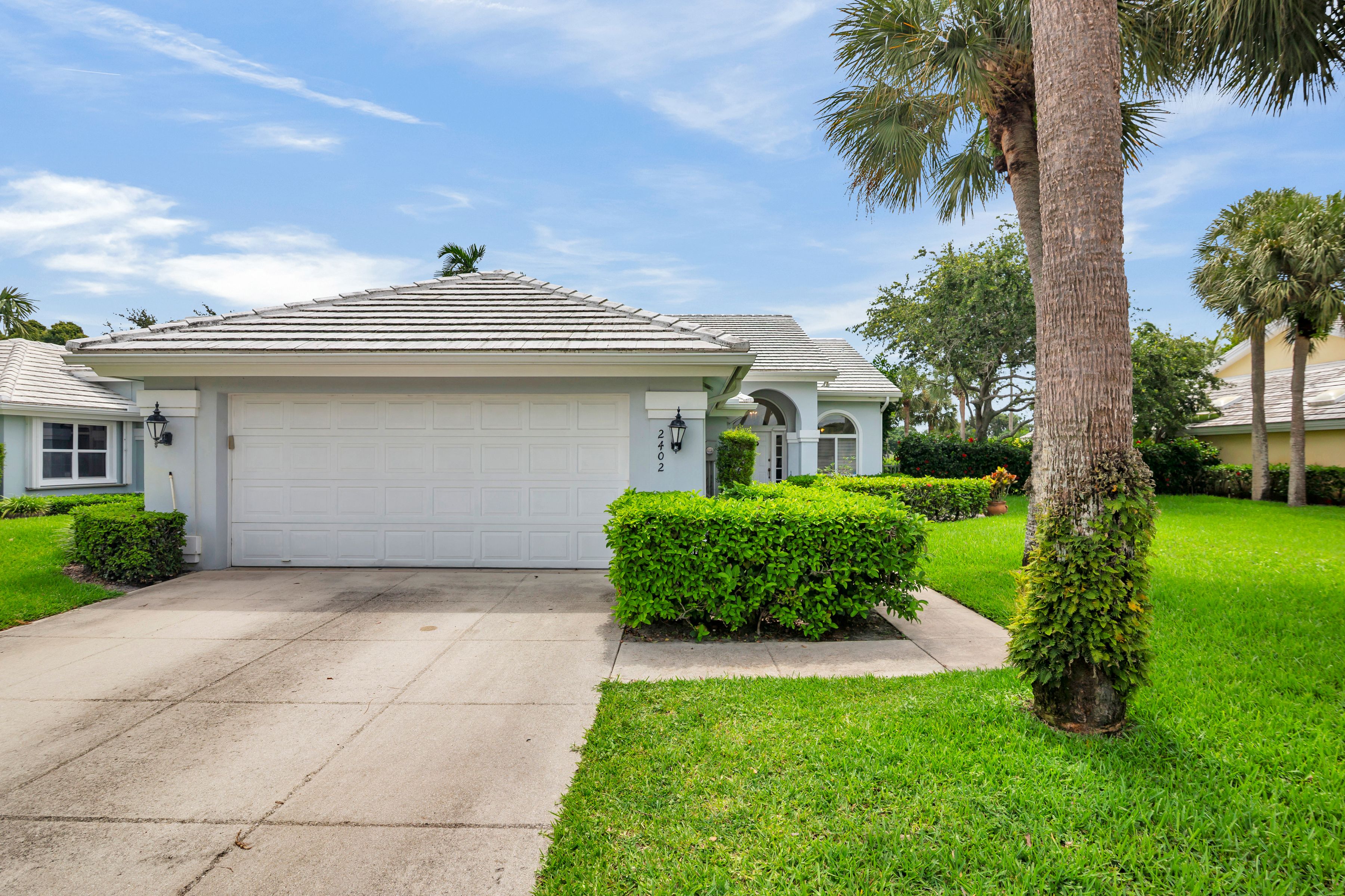  2402 Saratoga Bay Drive - 物件實景