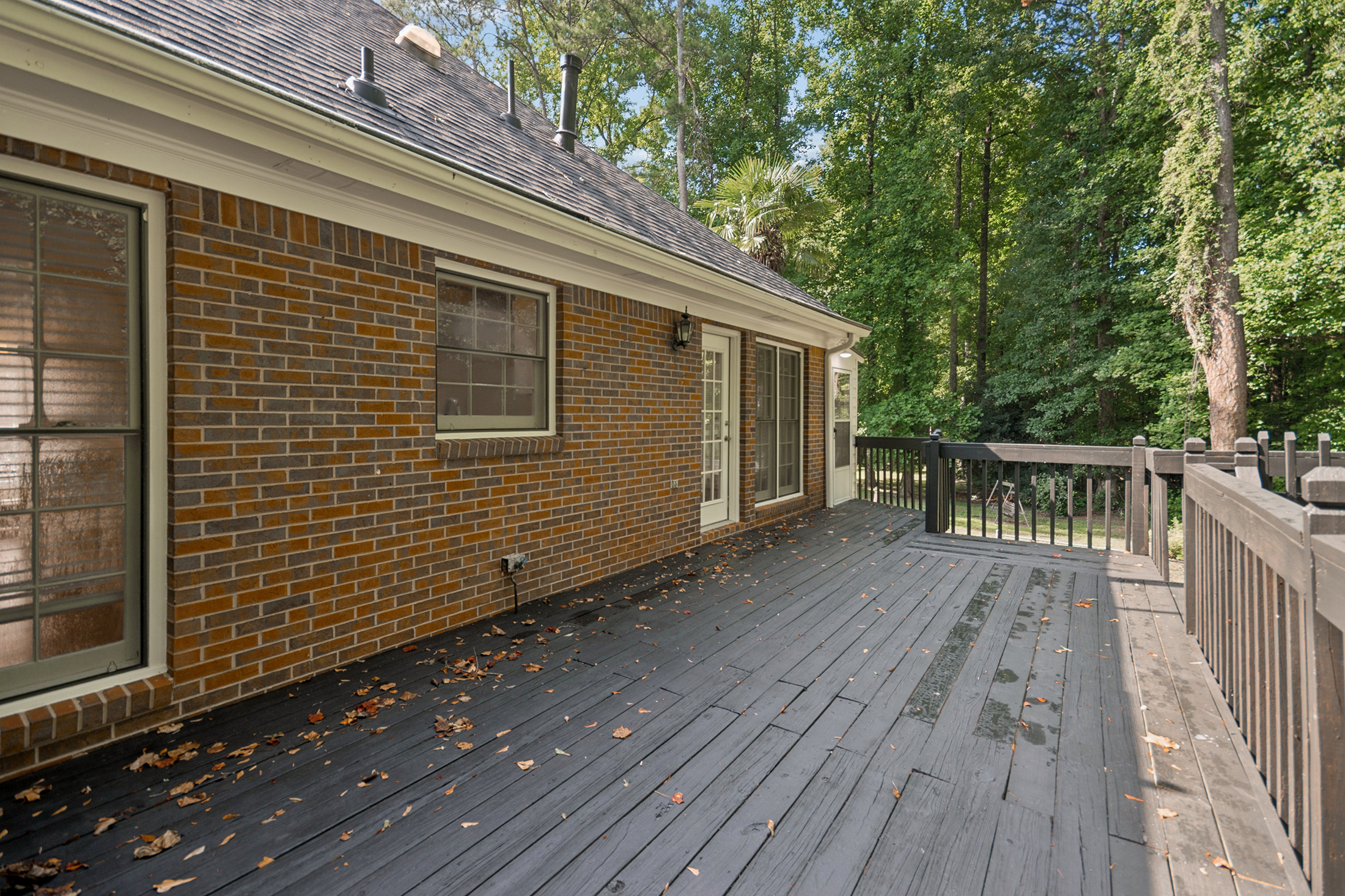  Beautifully Refreshed Ranch Nestled on an Expansive Cul-de-sac Lot - 物件實景