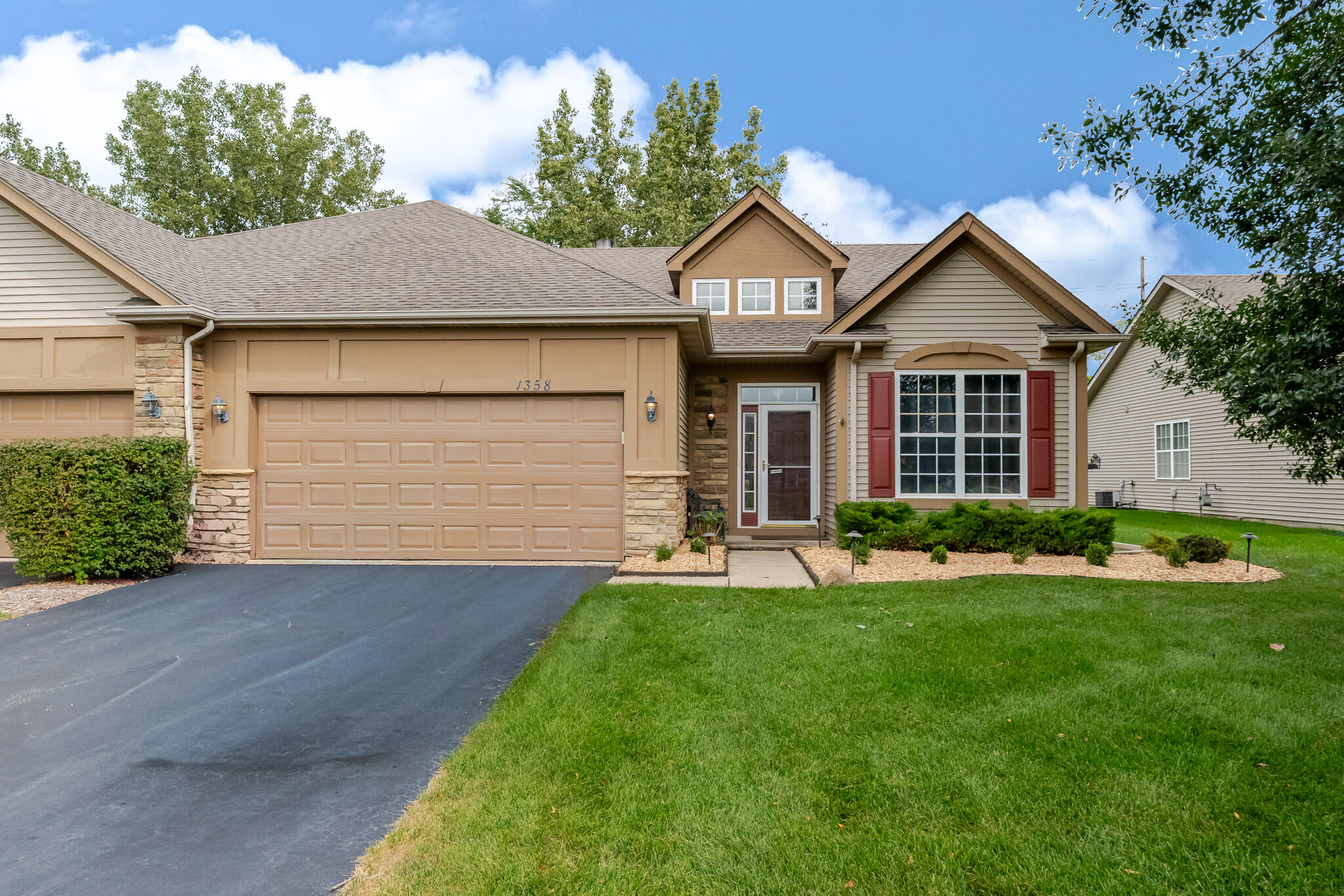 Mackinaw Pl, Schererville, IN 46375