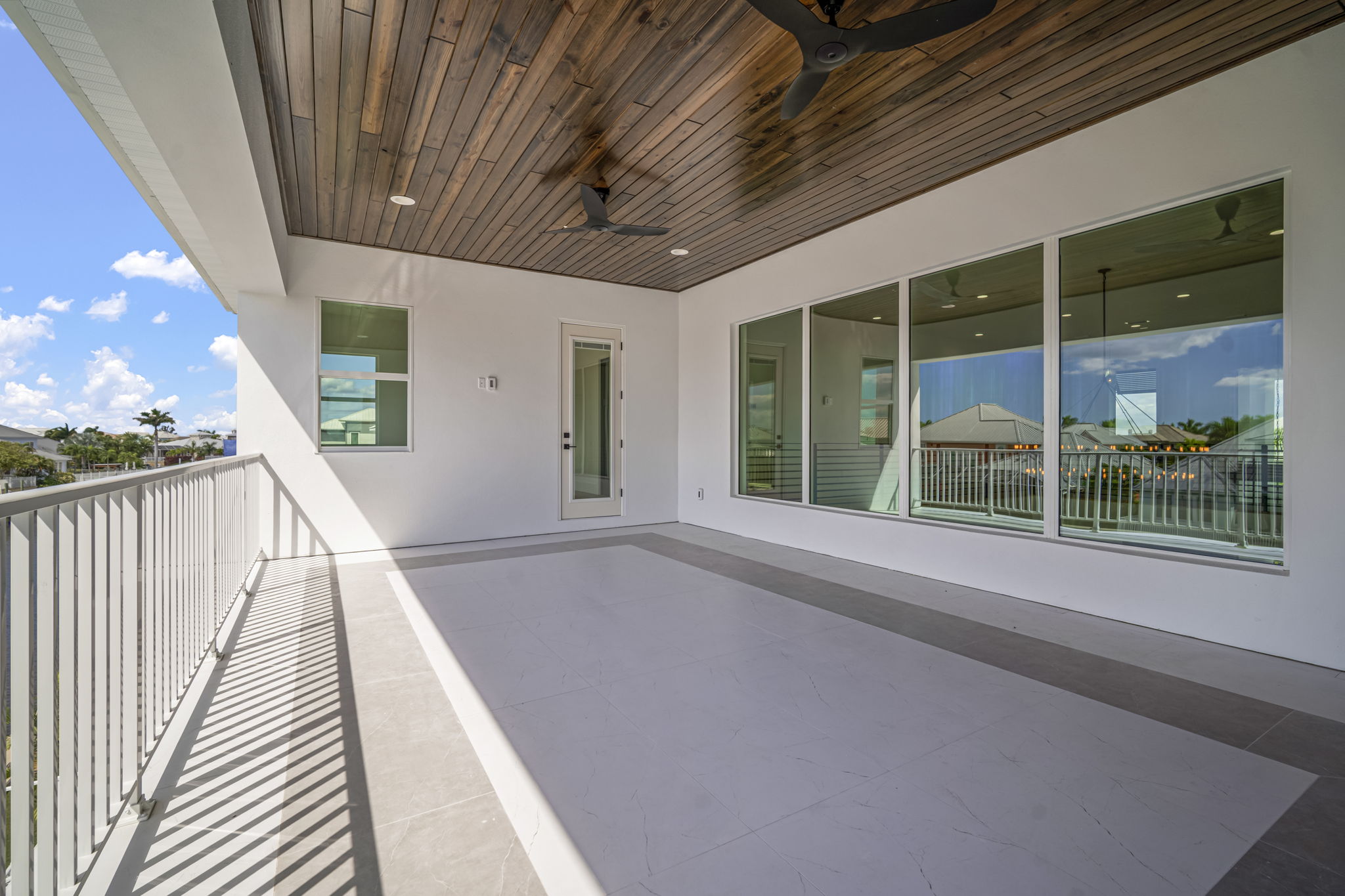 Apollo Beach, Florida, 33572, United States, 4 Bedrooms Bedrooms, ,5 BathroomsBathrooms,Residential,For Sale,1977483