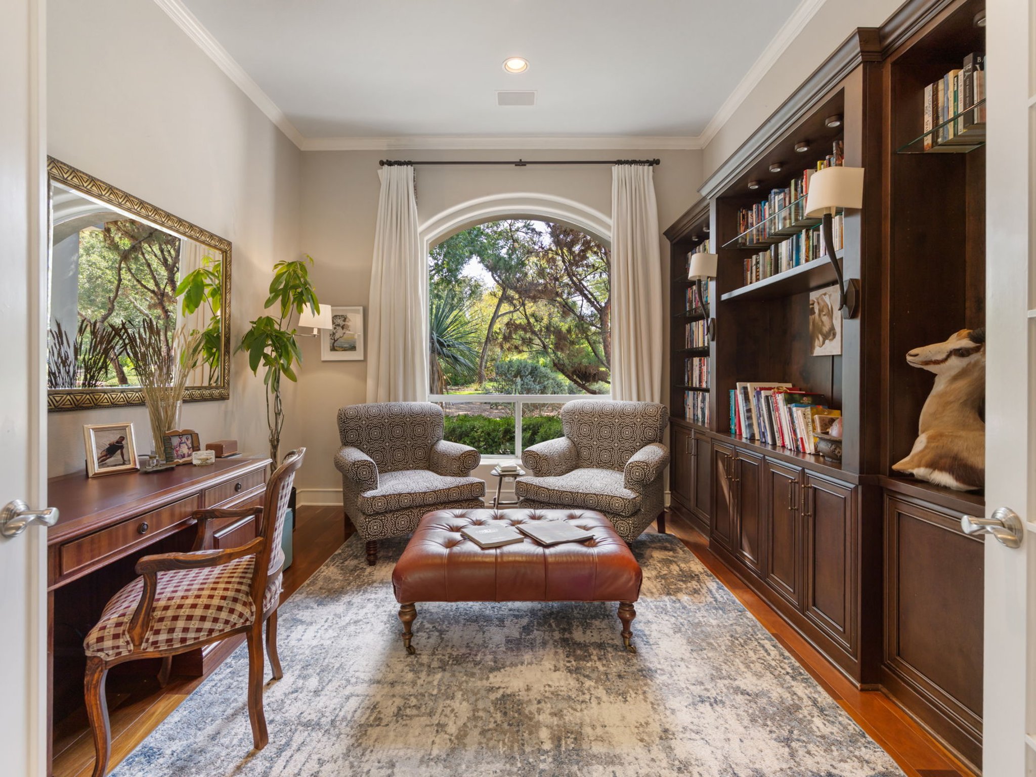  Private 2+ Acre Barton Creek Estate with Hill Country Views, Pool & Guest House - 物件實景