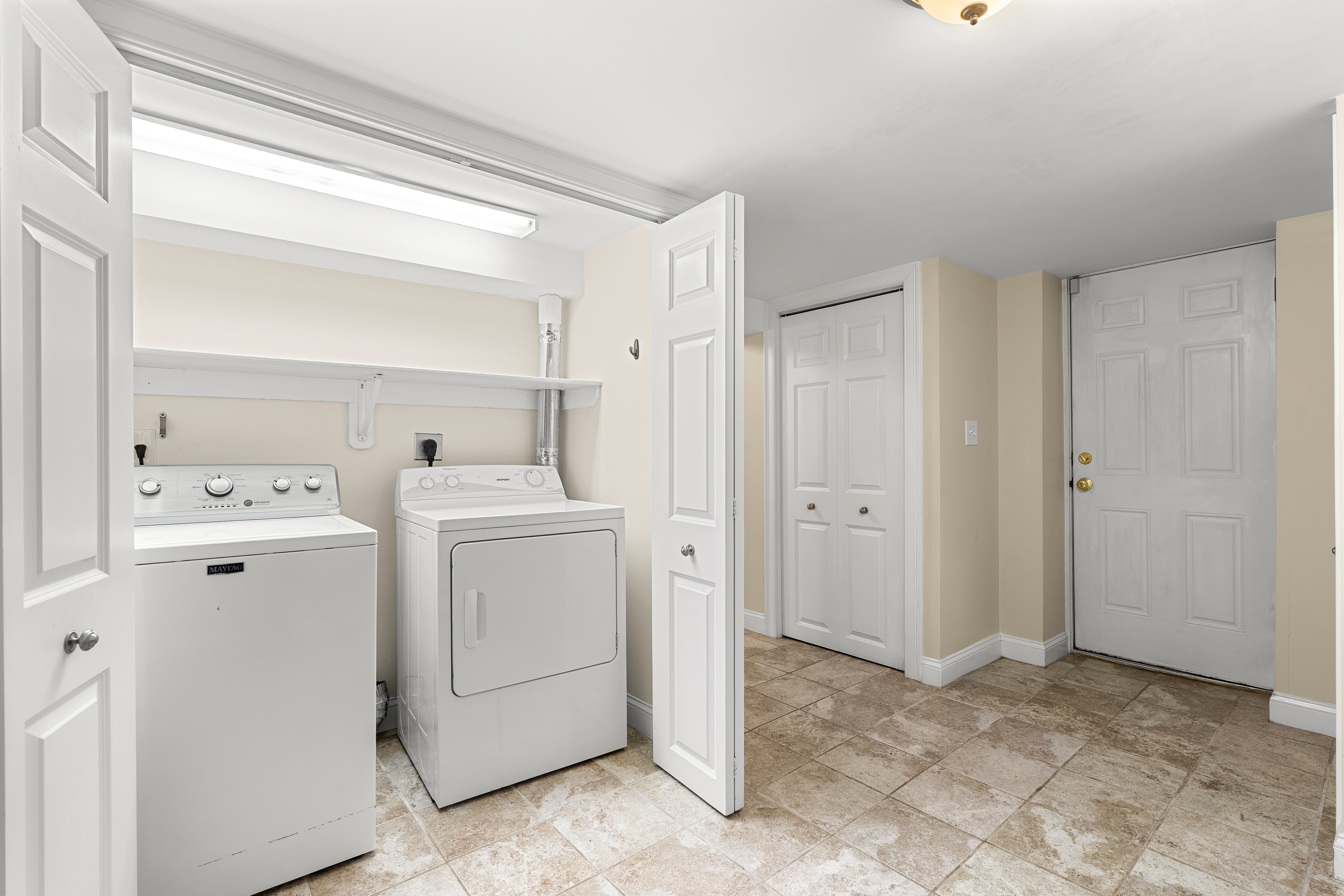  19 Cunningham Circle, Waltham, MA, 02453 - 物件實景