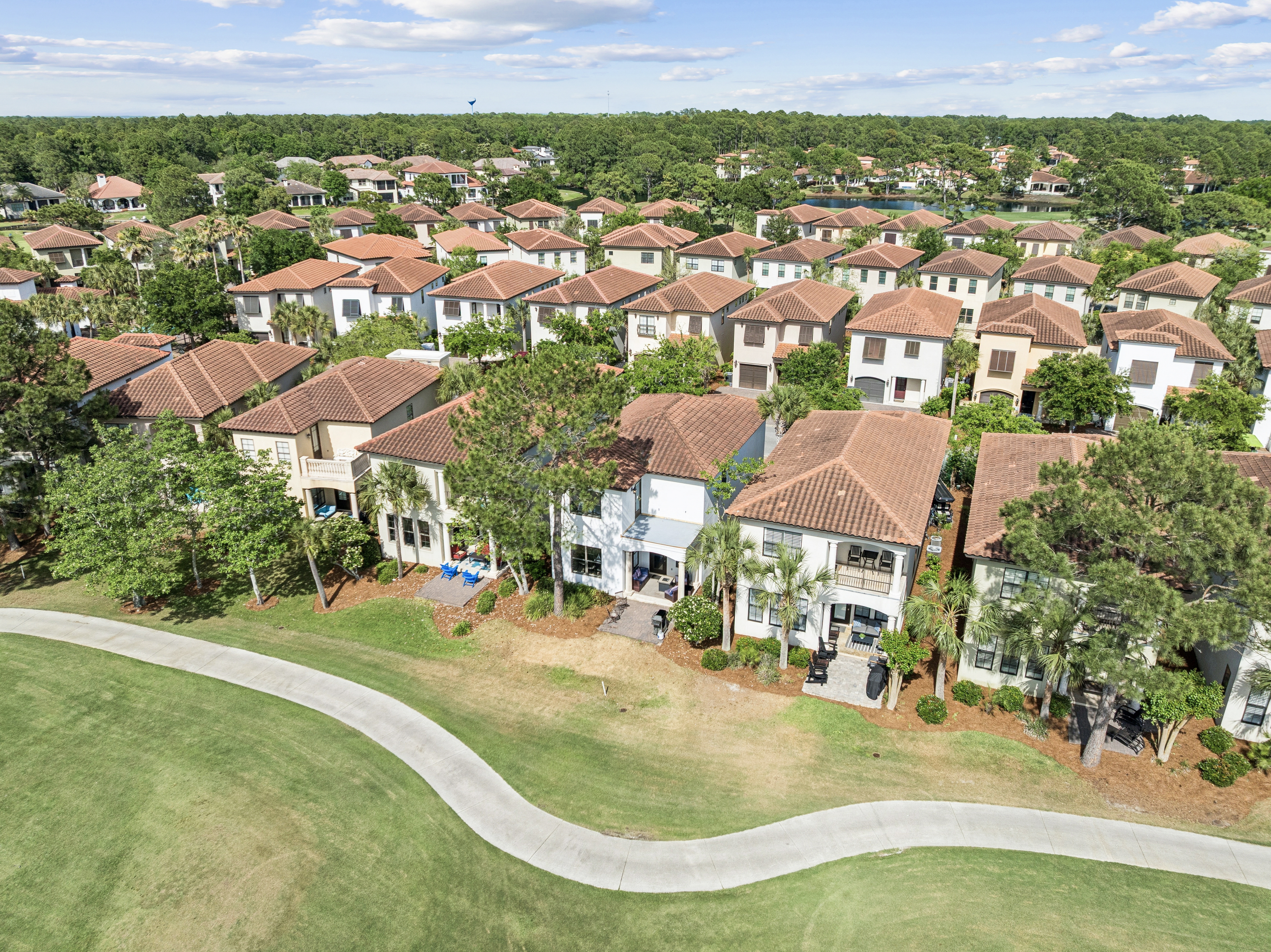  Golf-Course Villa With Garage And Resort Amenities - 物件實景