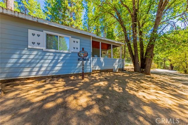 Yosemite, California, 95389, United States, 5 Bedrooms Bedrooms, ,4 BathroomsBathrooms,Residential,For Sale,1981132