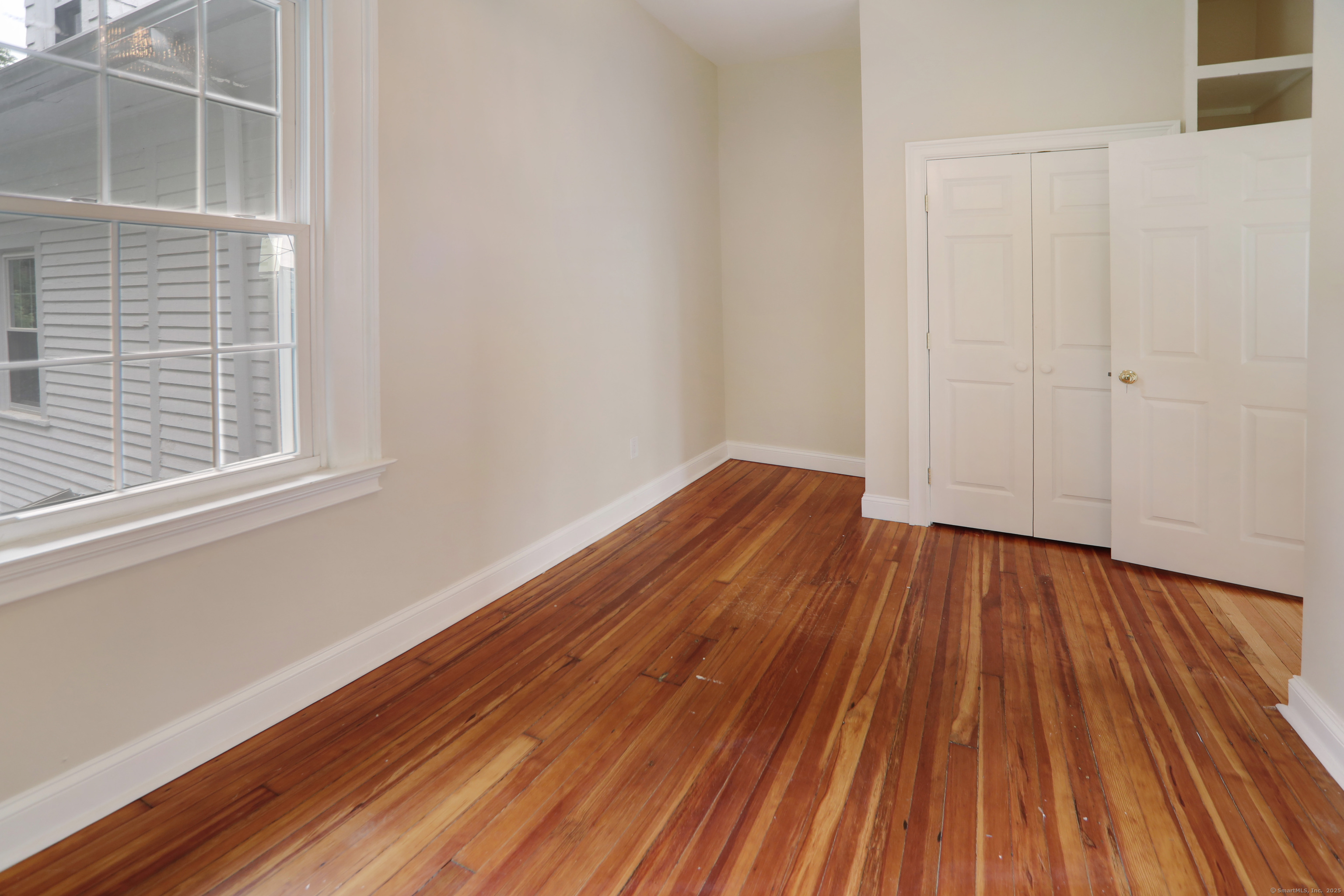 Hamden, Connecticut, 06518, United States, 9 Bedrooms Bedrooms, ,3 BathroomsBathrooms,Residential,For Sale,1940176