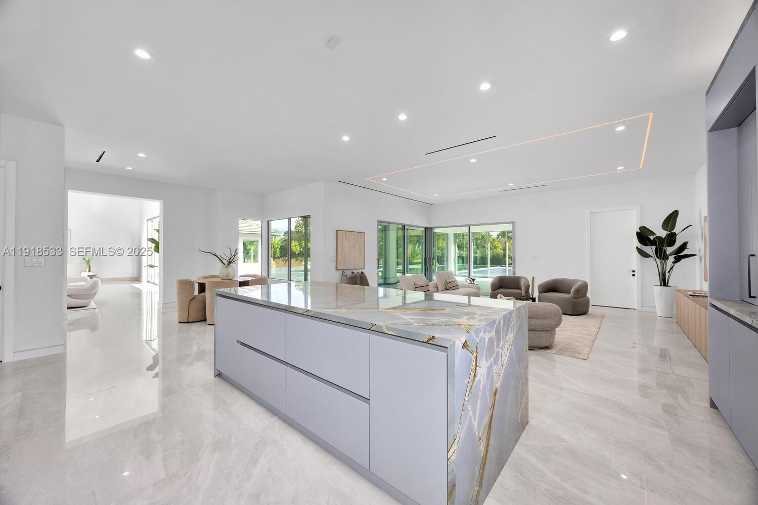 Miami, Florida, 33173, United States, 6 Bedrooms Bedrooms, ,7 BathroomsBathrooms,Residential,For Sale,2001798