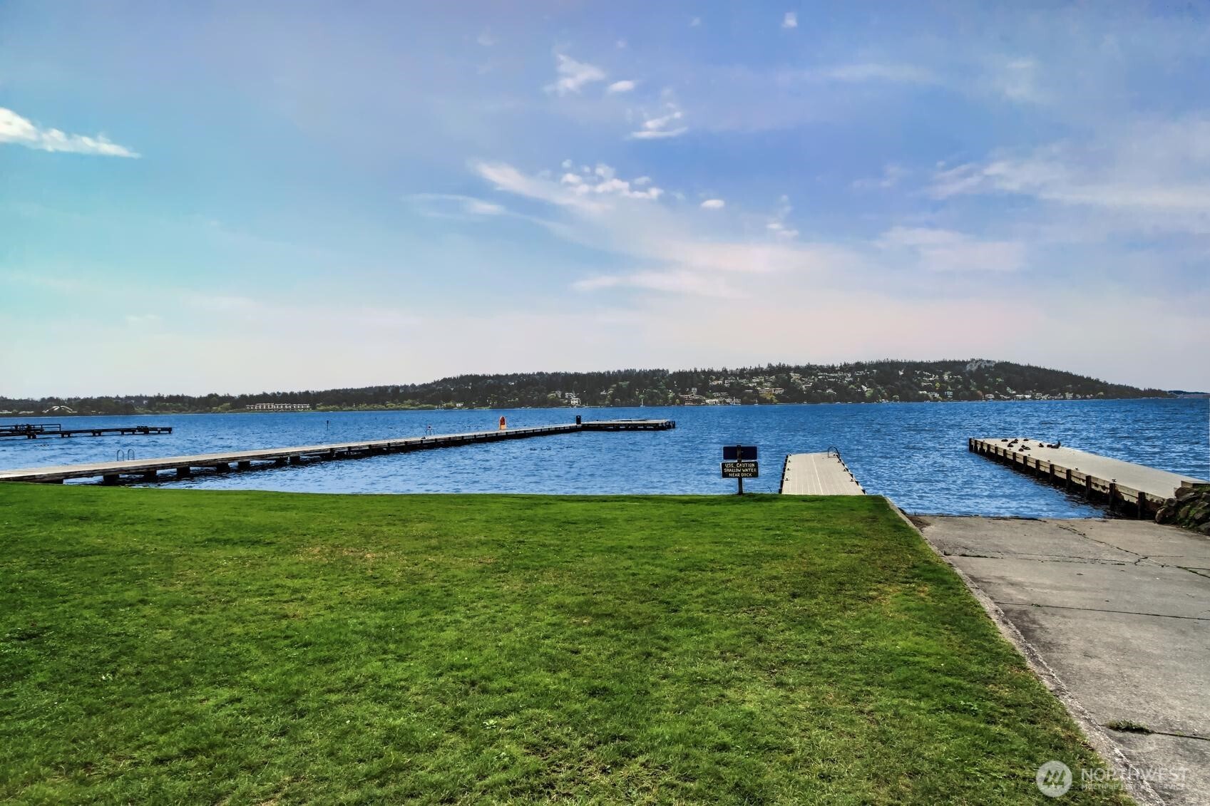 Lake Forest Park, Washington, 98155, United States, 4 Bedrooms Bedrooms, ,1 BathroomBathrooms,Residential,For Sale,1896629