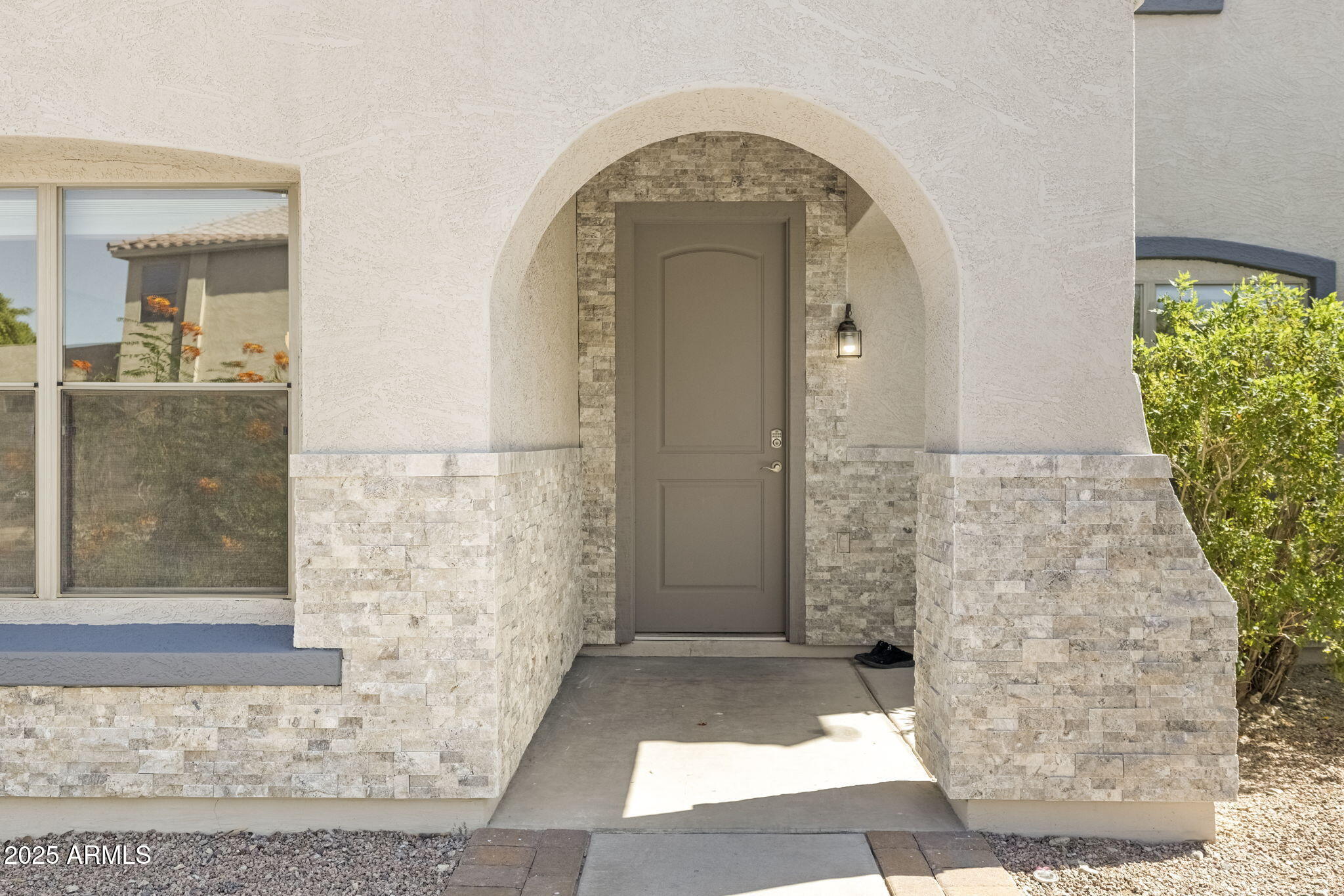 Phoenix, Arizona, 85042, United States, 5 Bedrooms Bedrooms, ,Residential,For Sale,1957752