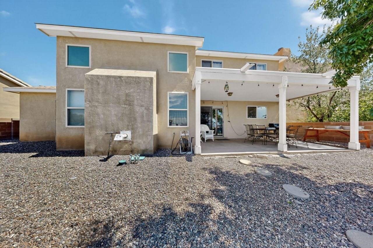 Albuquerque, New Mexico, 87122, United States, 4 Bedrooms Bedrooms, ,3 BathroomsBathrooms,Residential,For Sale,1964200