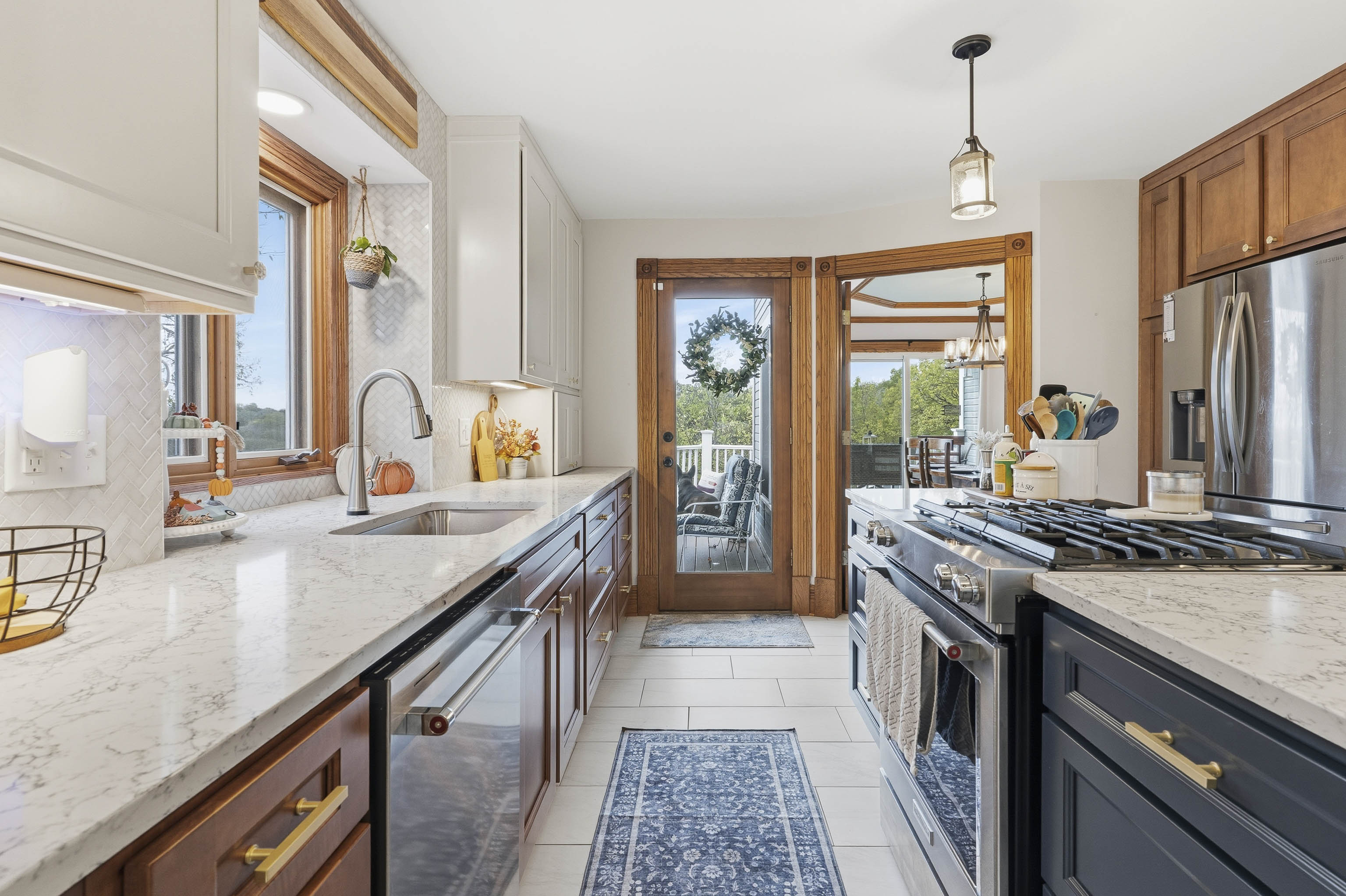 Manhattan, Kansas, 66503, United States, 4 Bedrooms Bedrooms, ,4 BathroomsBathrooms,Residential,For Sale,1985204