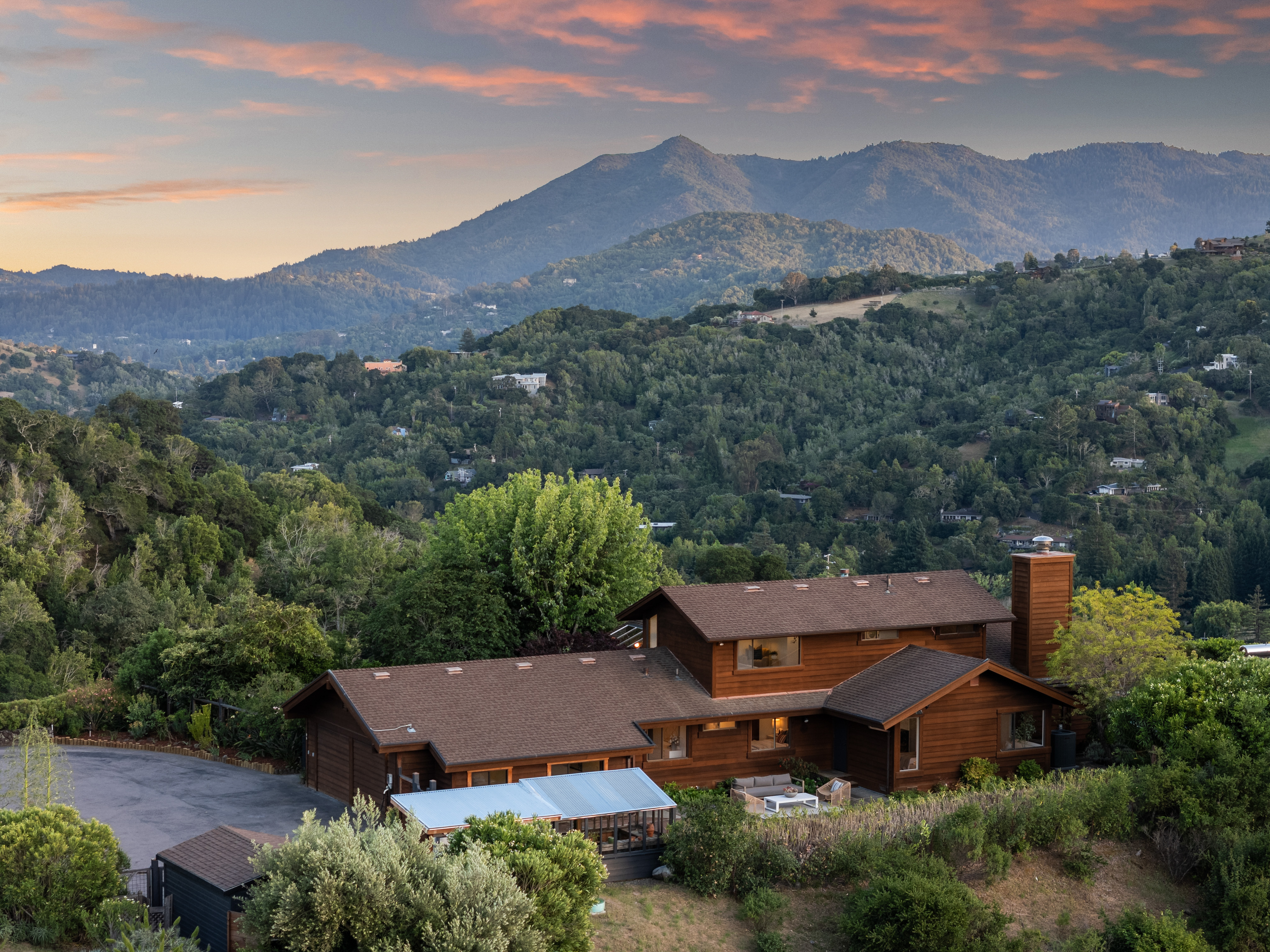  Secluded San Anselmo Estate With 270 Degree Panoramic Views On Almost Four Acres - 物件實景