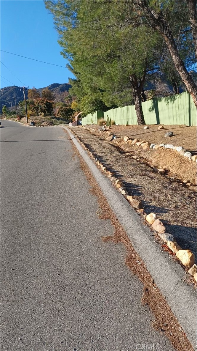 Lake Elsinore, California, 92530, United States, 3 Bedrooms Bedrooms, ,1 BathroomBathrooms,Residential,For Sale,1943552