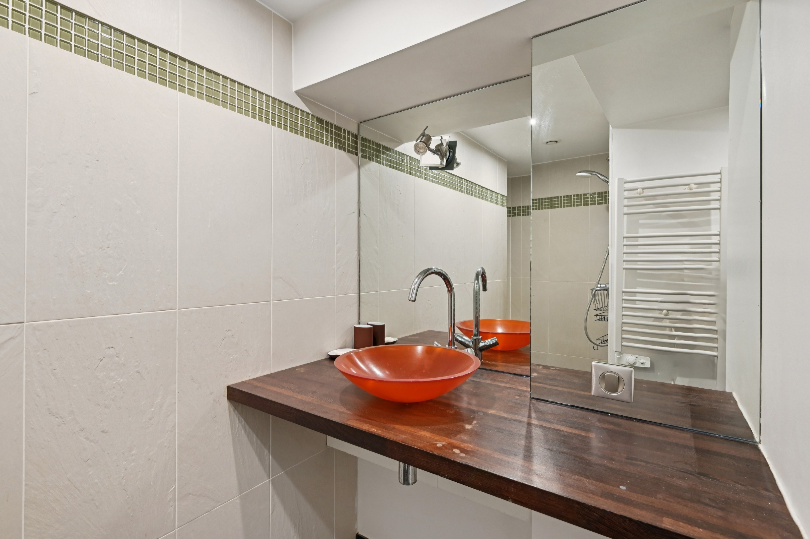  Paris 2nd. 110 sq.m apartment with two bedrooms in good condition - 物件實景