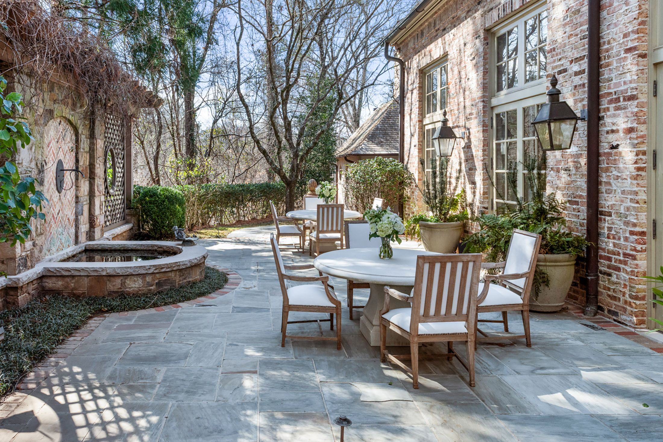  Magnificent Buckhead Home on 2.2+/- Acres with Pool and Pool House - 物件實景