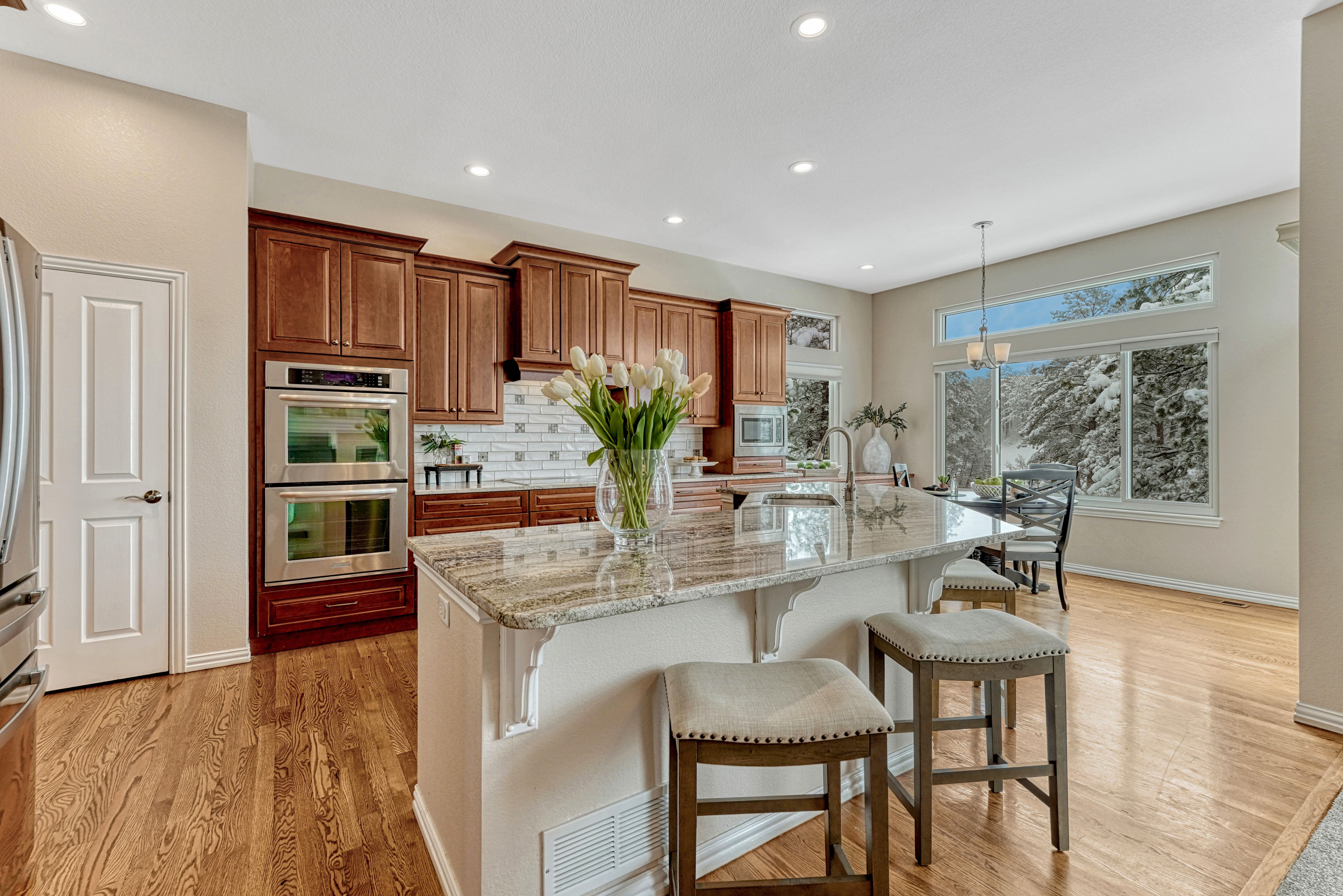 Forest Park Ranch Home with Golf Course Views - 物件實景