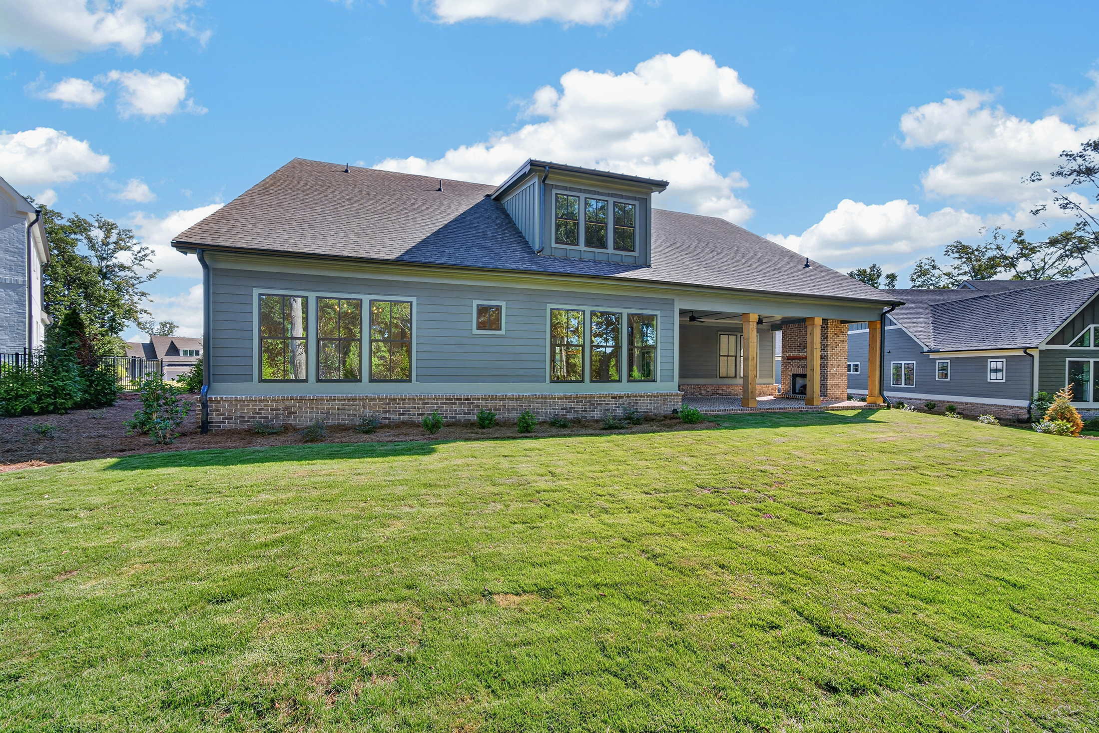  Stunning New Home by Green Park Homes in Sought-after Cuscowilla Community - 物件實景