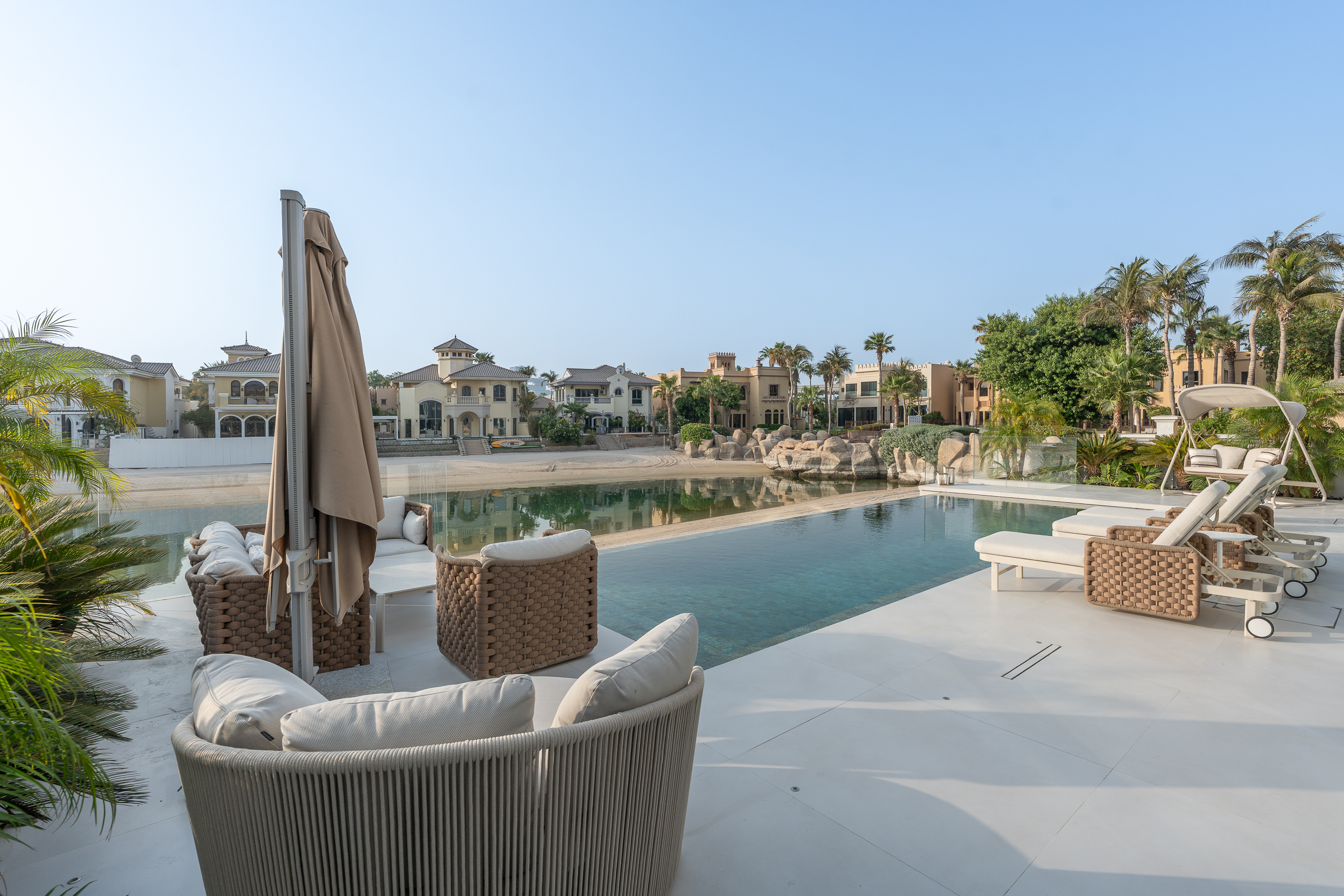  Turnkey Waterfront Garden Home on Palm Jumeirah - 物件實景